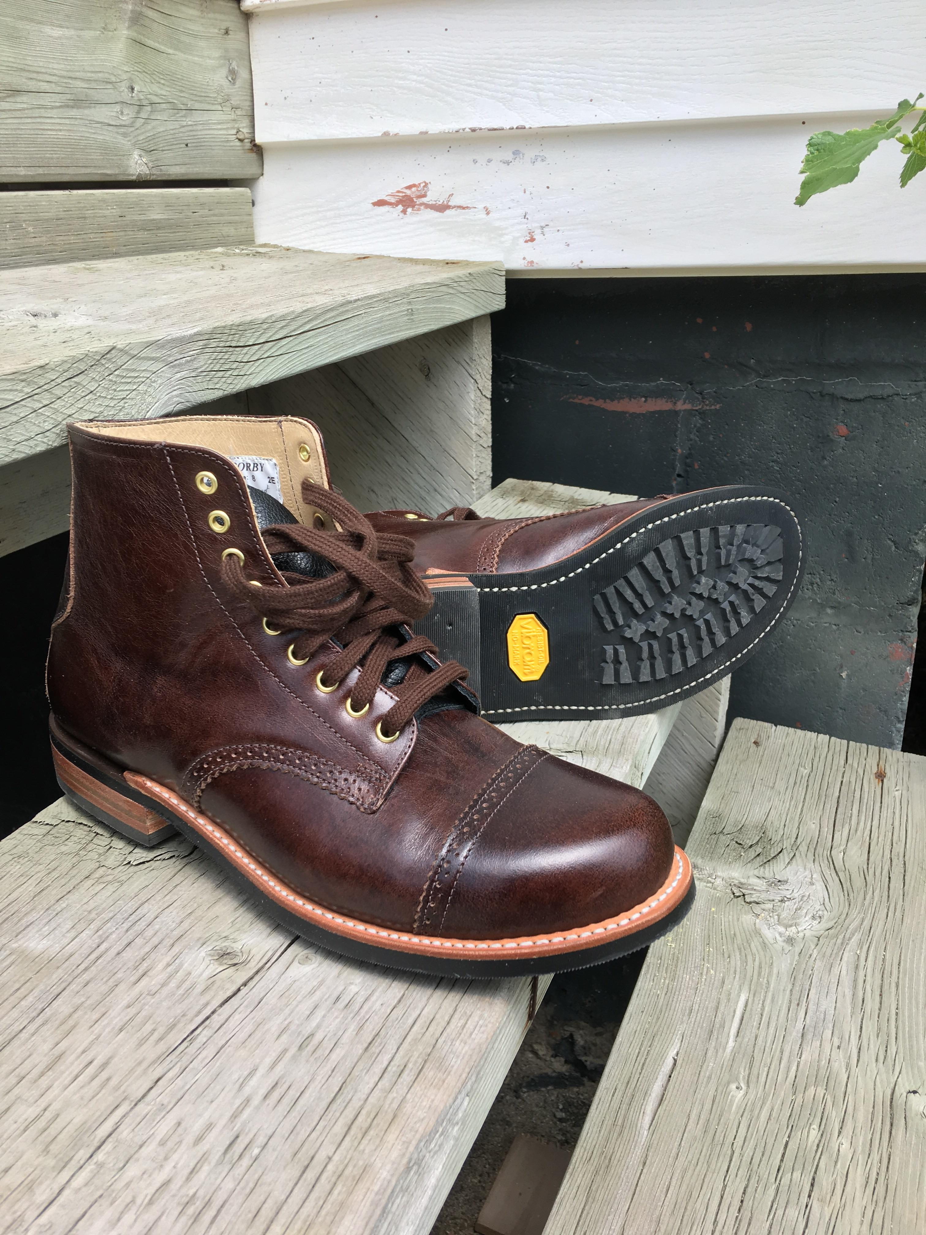 WM Moorby Signature Series hand made in Canada 2811 by Canada West