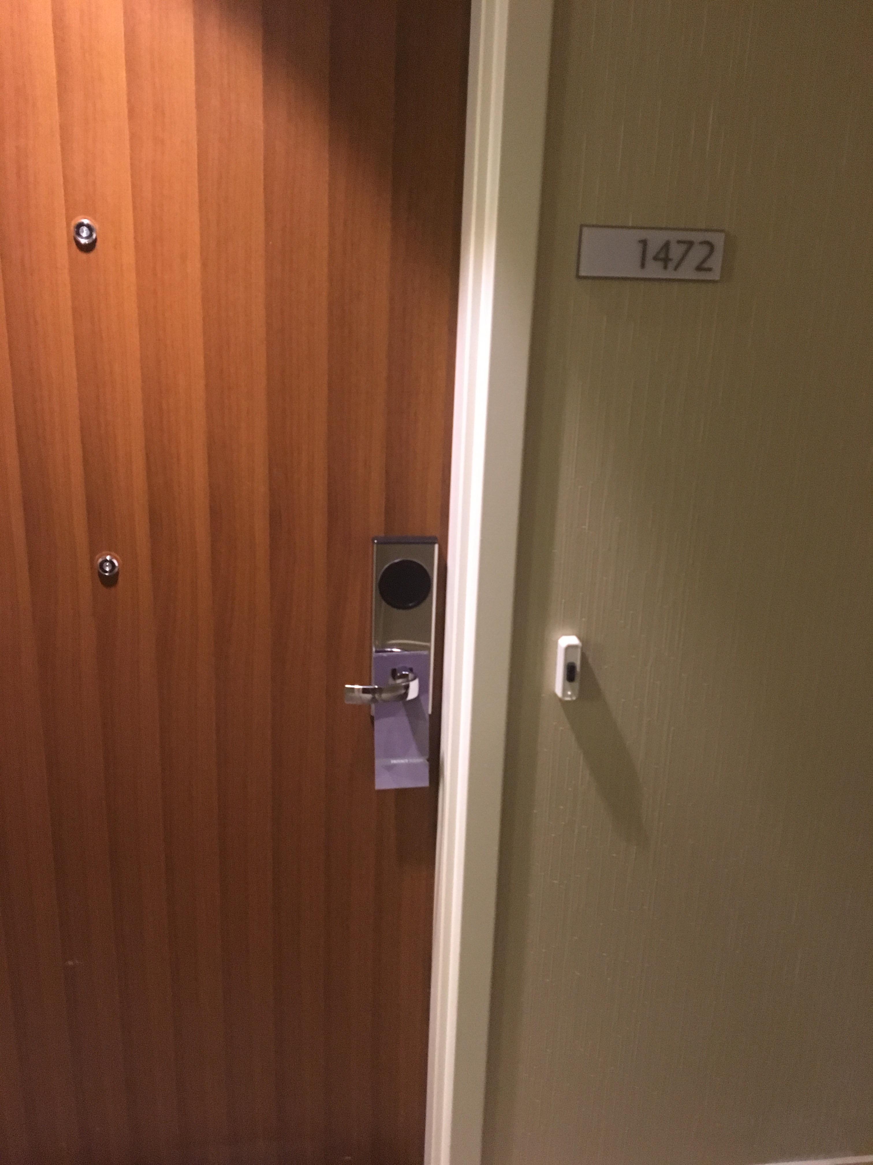 A hotel room with a doorbell r/mildlyinteresting