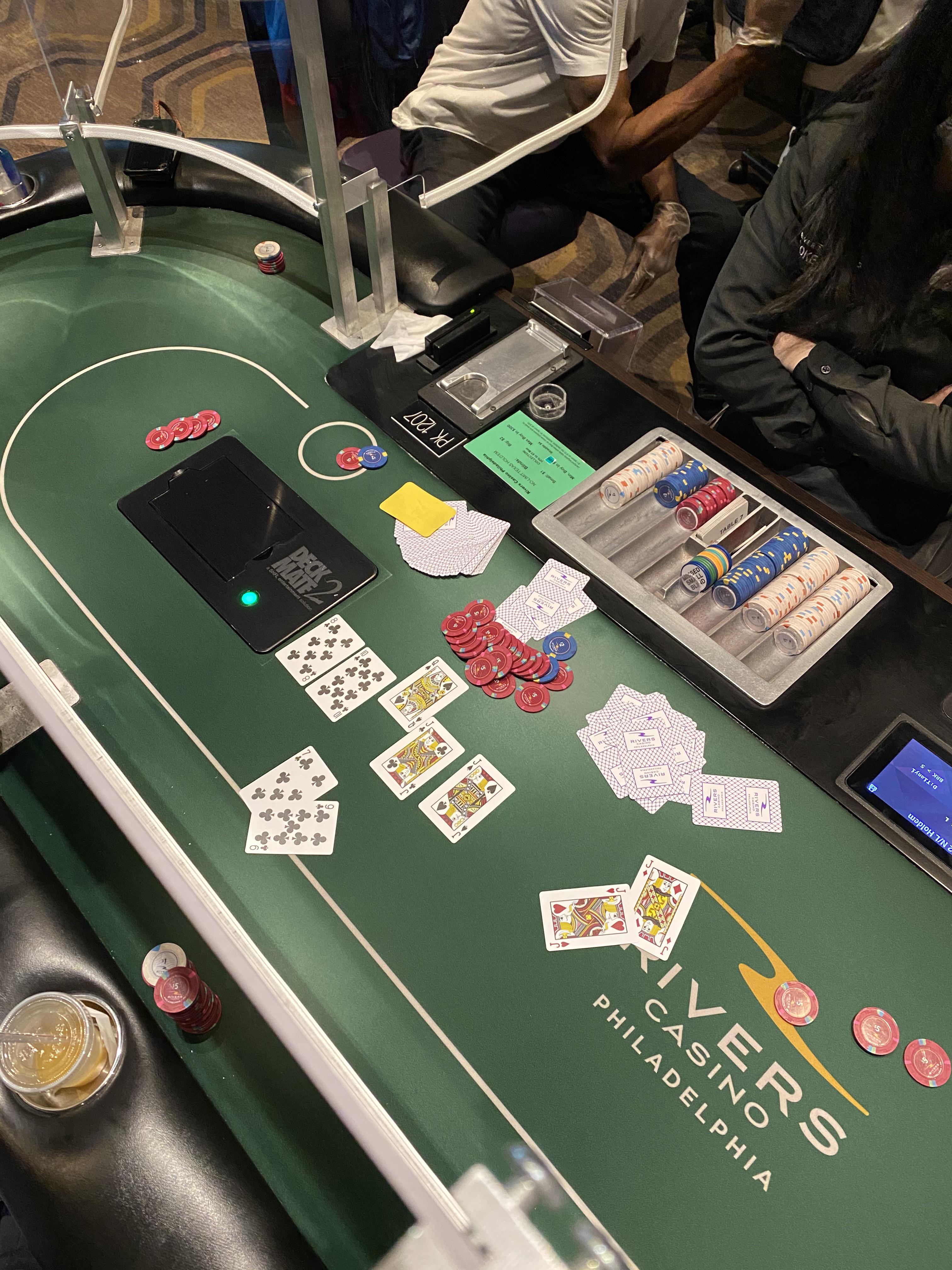 At the table for a bad beat jackpot ) r/poker