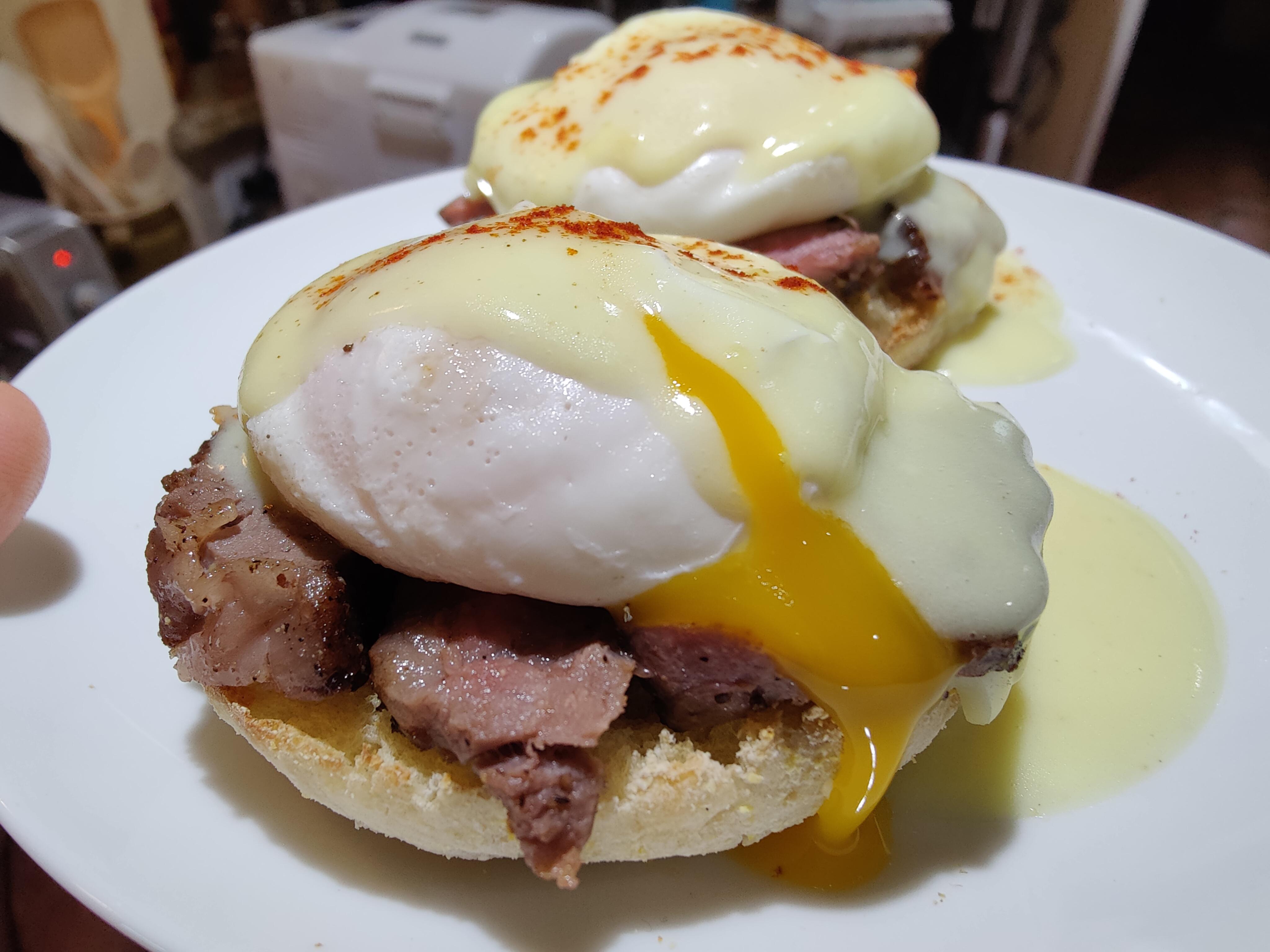 Steak & Eggs Benedict (Homemade) r/FoodPorn