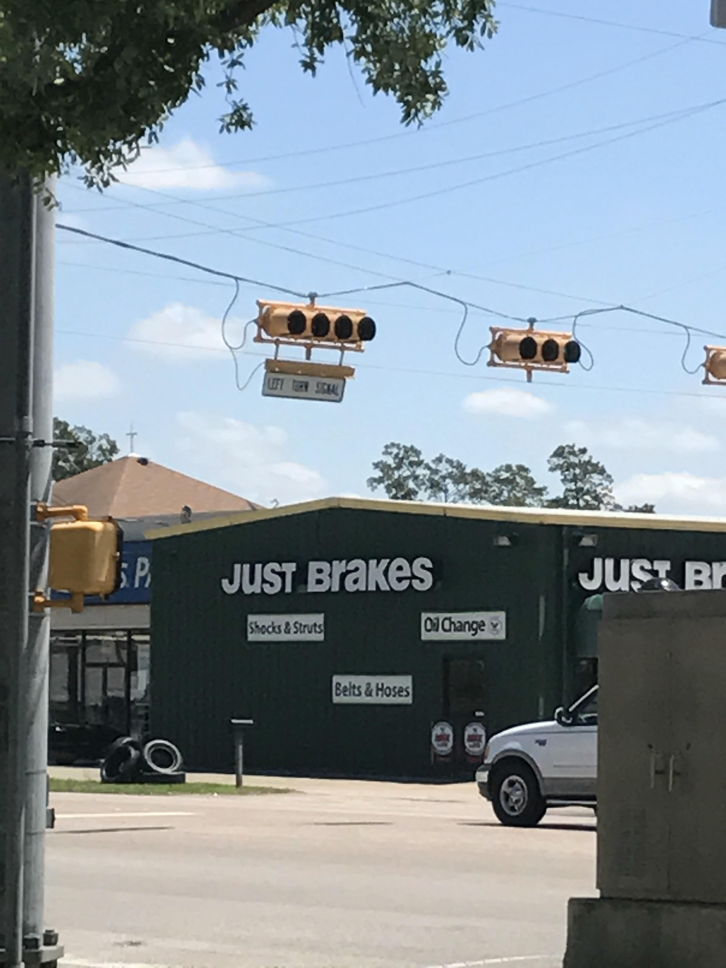 "Just brakes" but not really r/CrappyDesign