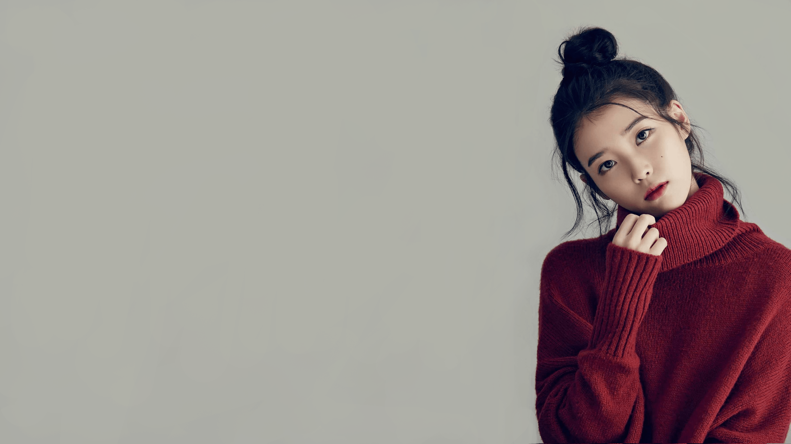 There should be more IU desktop wallpapers; from 2015 Calendar aiyu