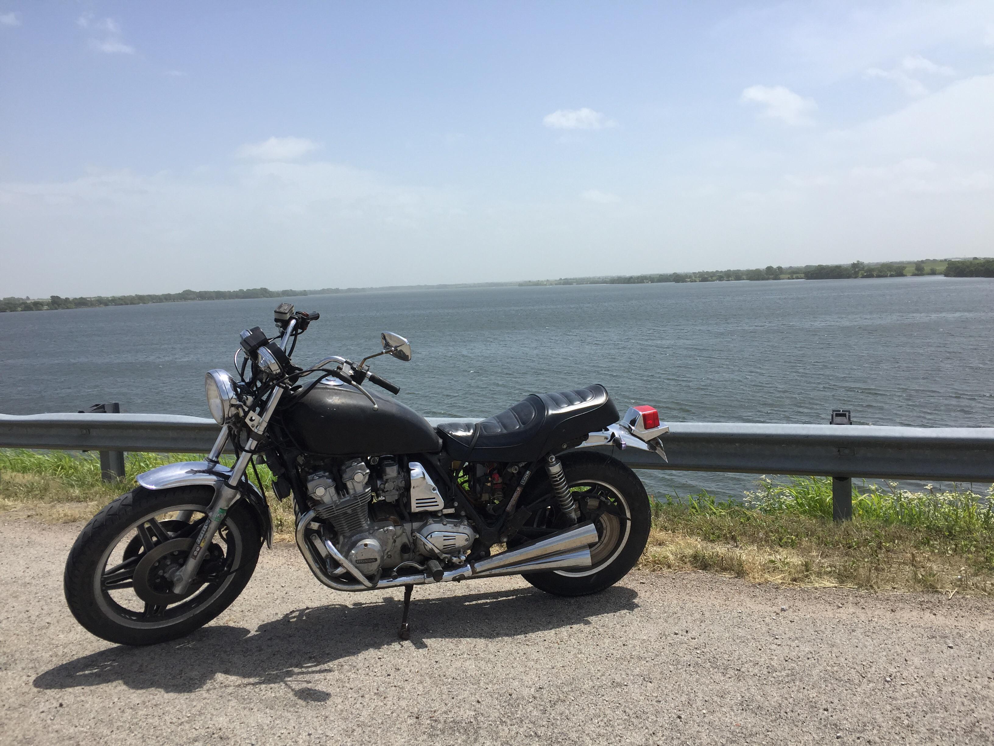 Winfield lake, Kansas r/HondaCB