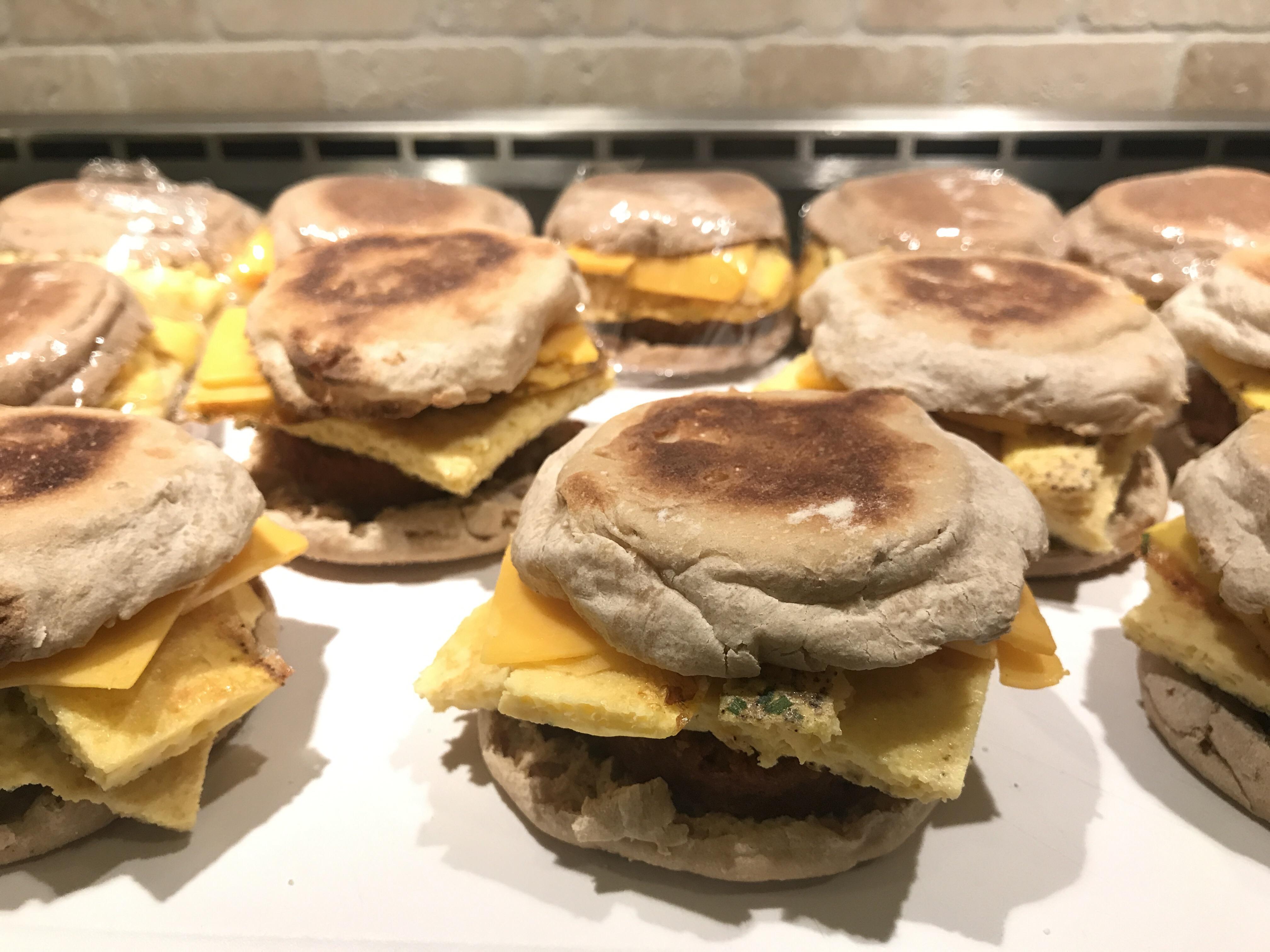 Veggie "Sausage" McMuffins with Egg and Cheddar 251/271 Calories r