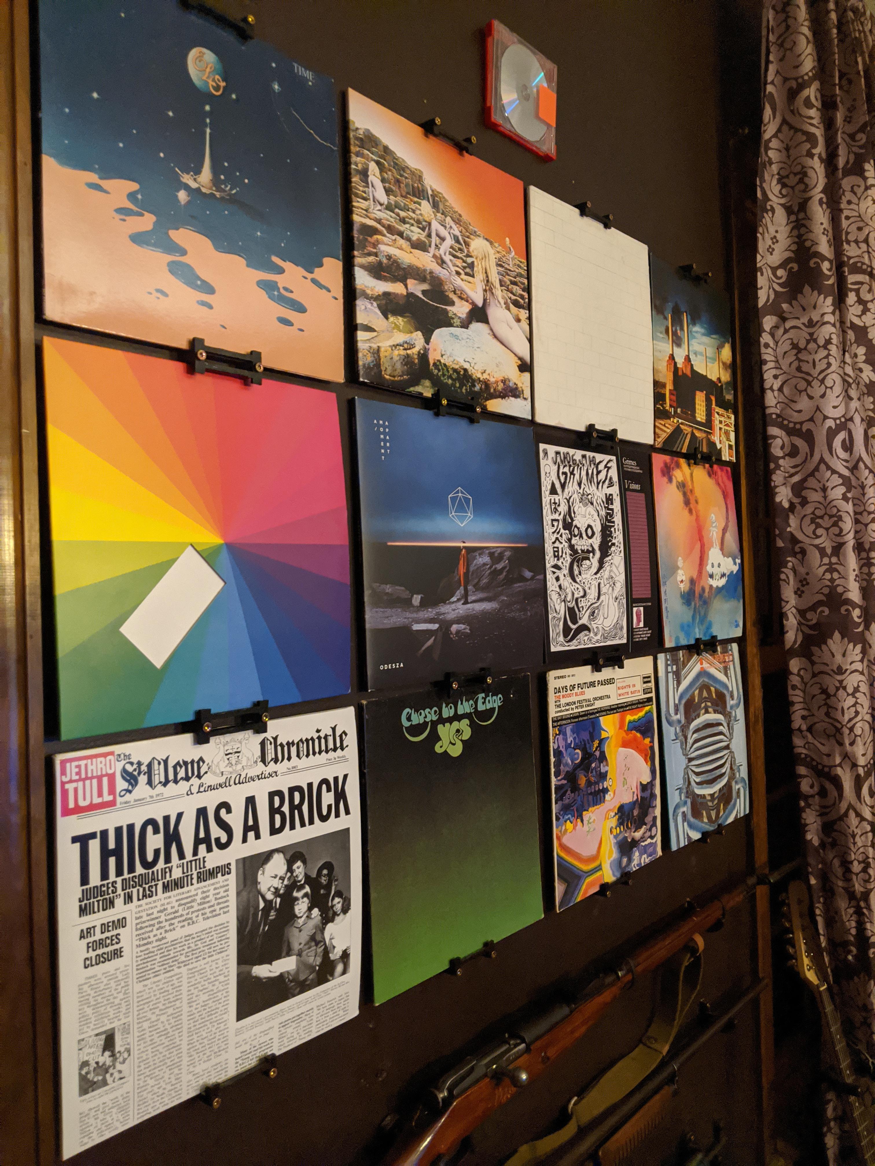 My own design vinyl record wall brackets to display my shitty music