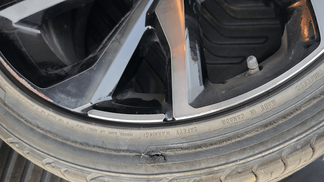 Wheel damage Inflicted or Wear n tear? r/car
