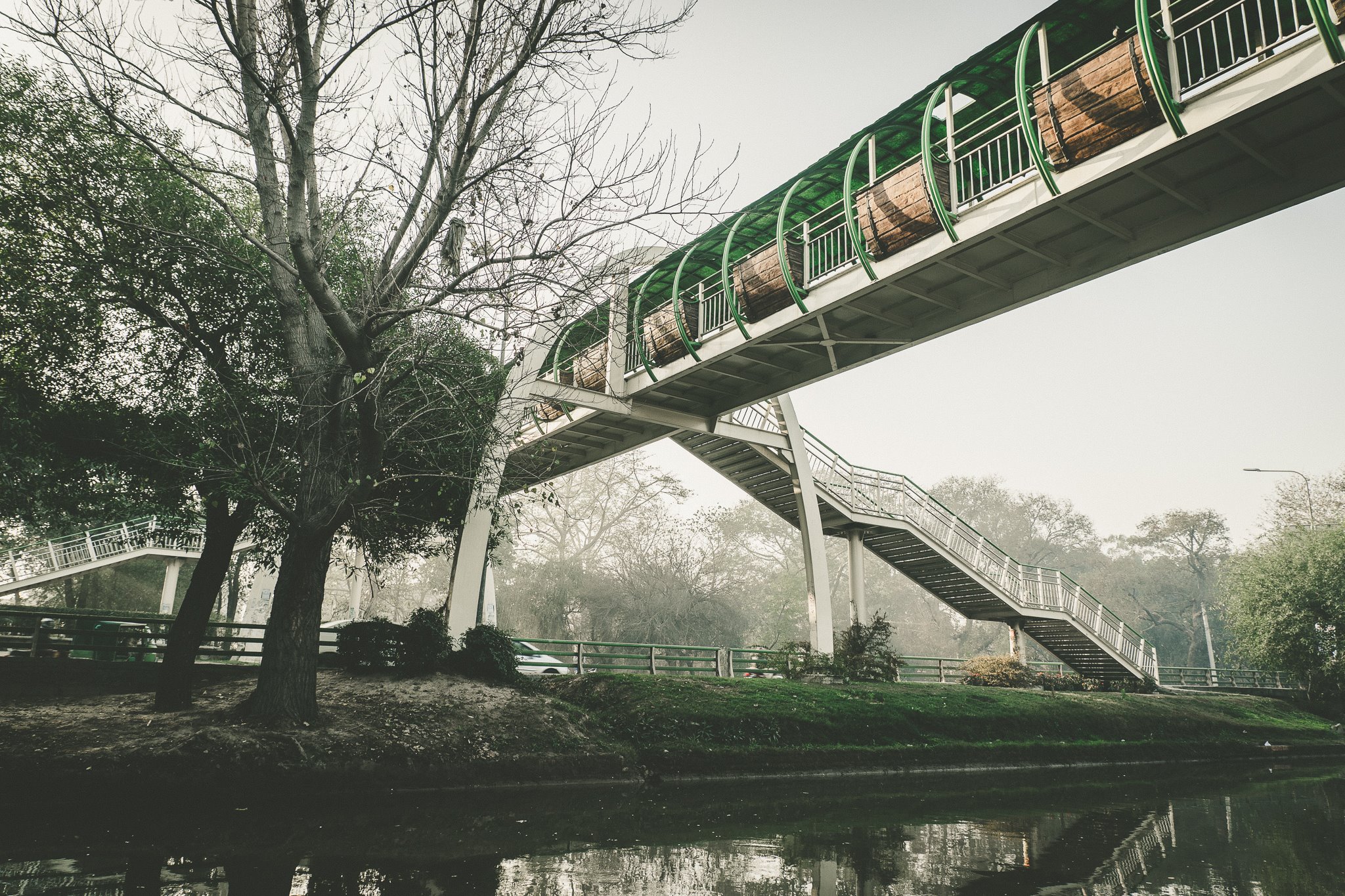 Pedestrian bridge over canal in Lahore r/ExplorePakistan