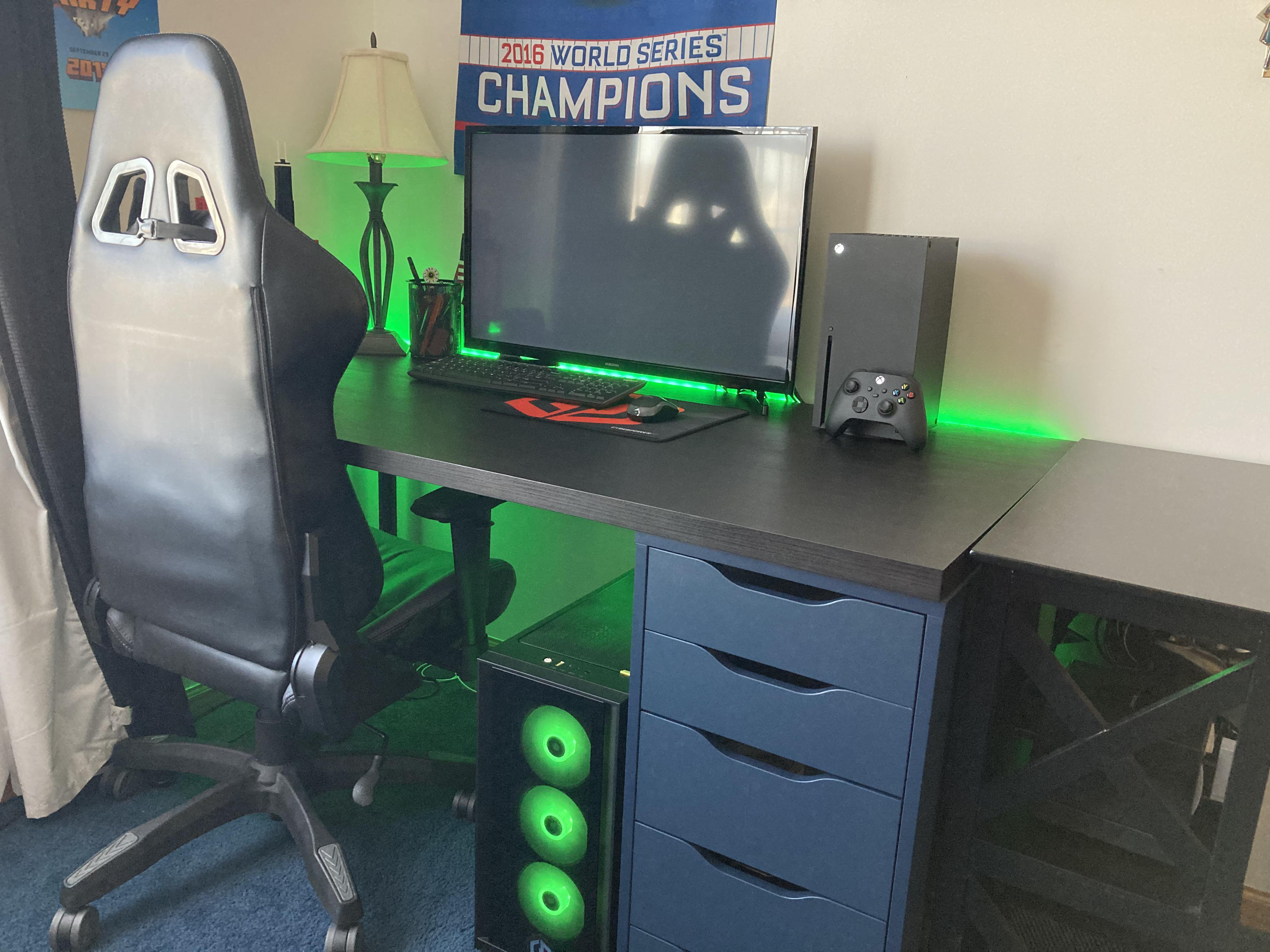 The setup is finally complete. So happy with the r/XboxSeriesX