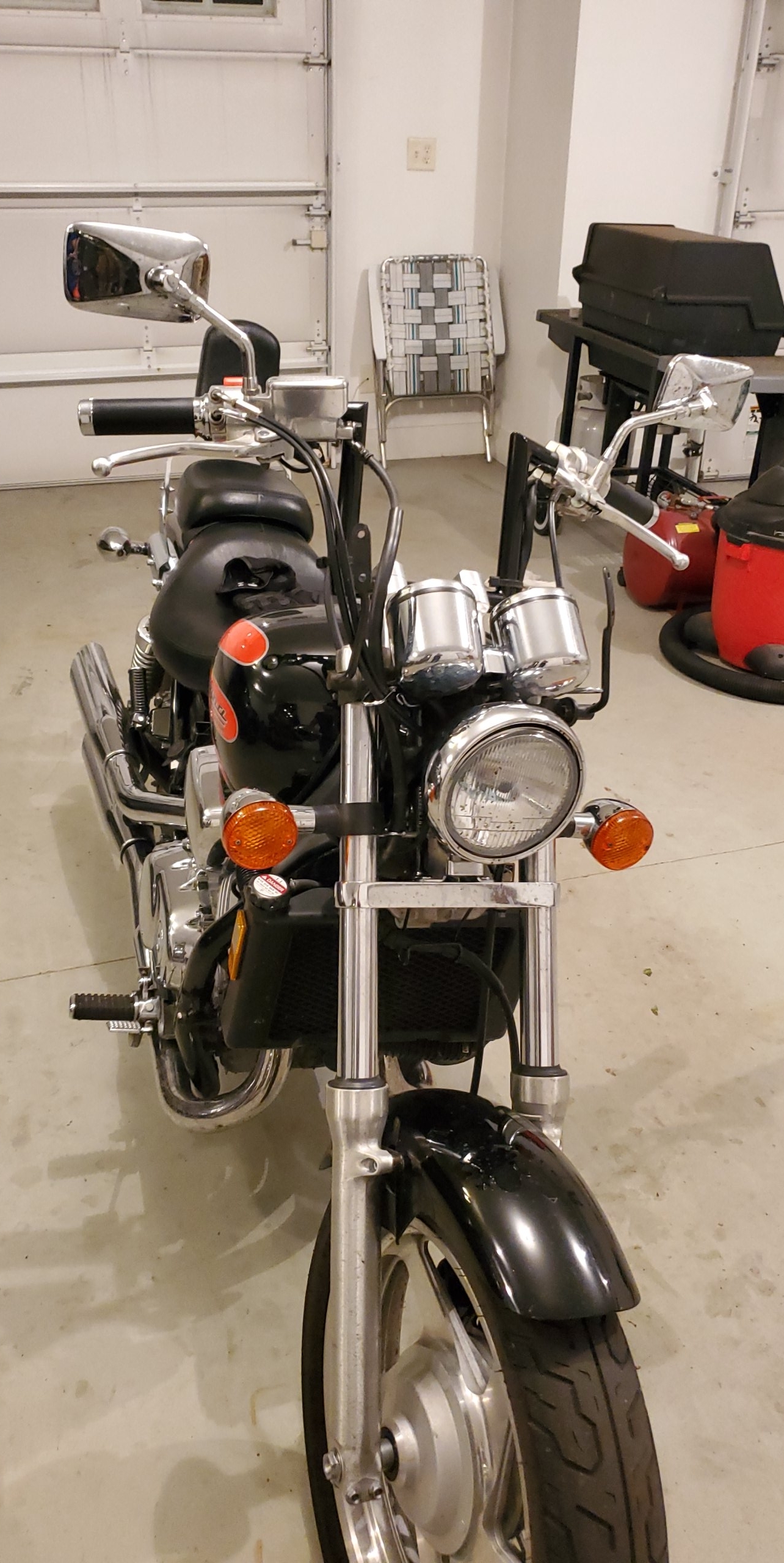 Put some new bars on my 99 magna this weekend : r/bikesgonewild