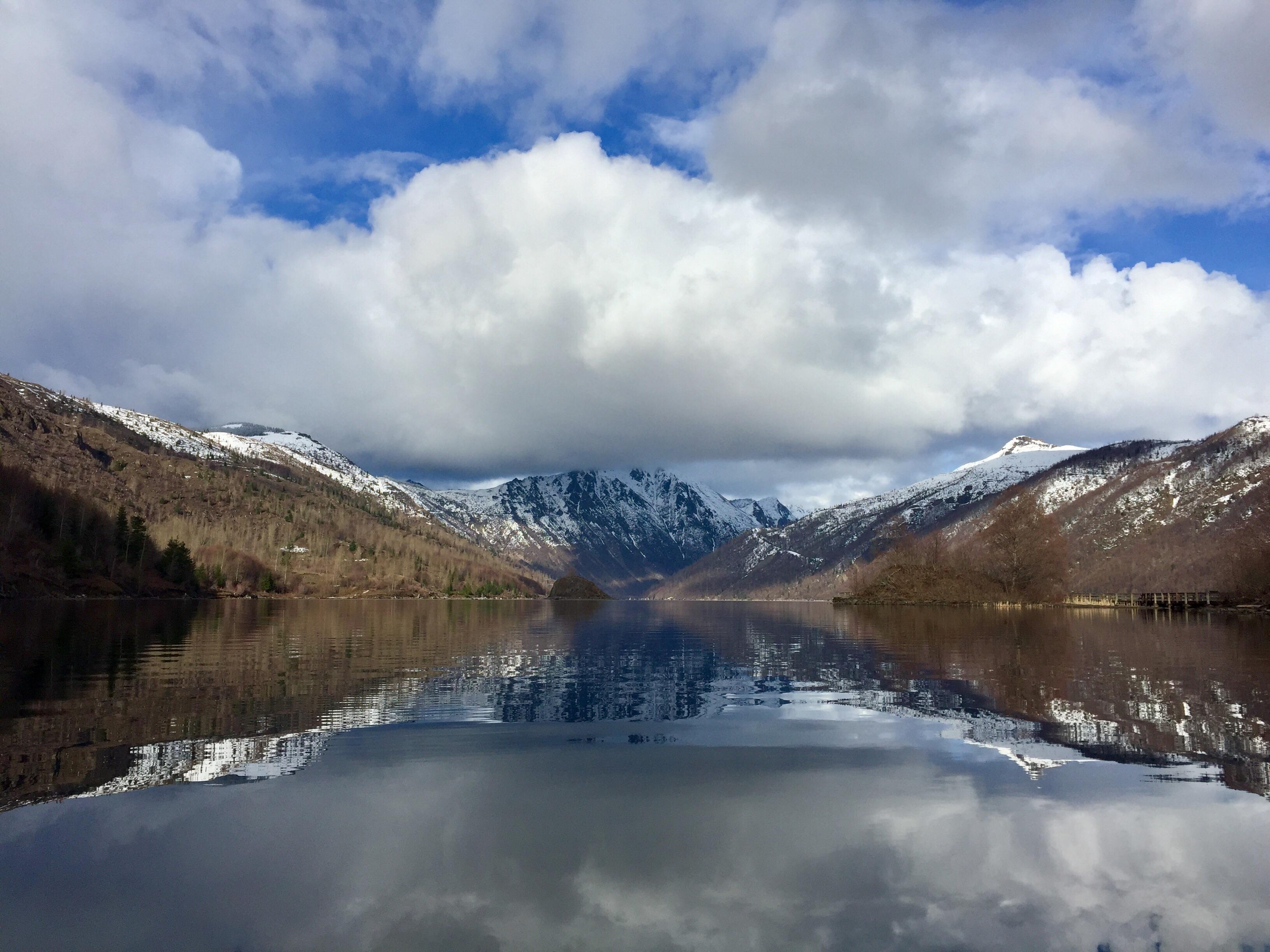 Coldwater Lake. Washington, United States [OC] [3264x2448] r/EarthPorn