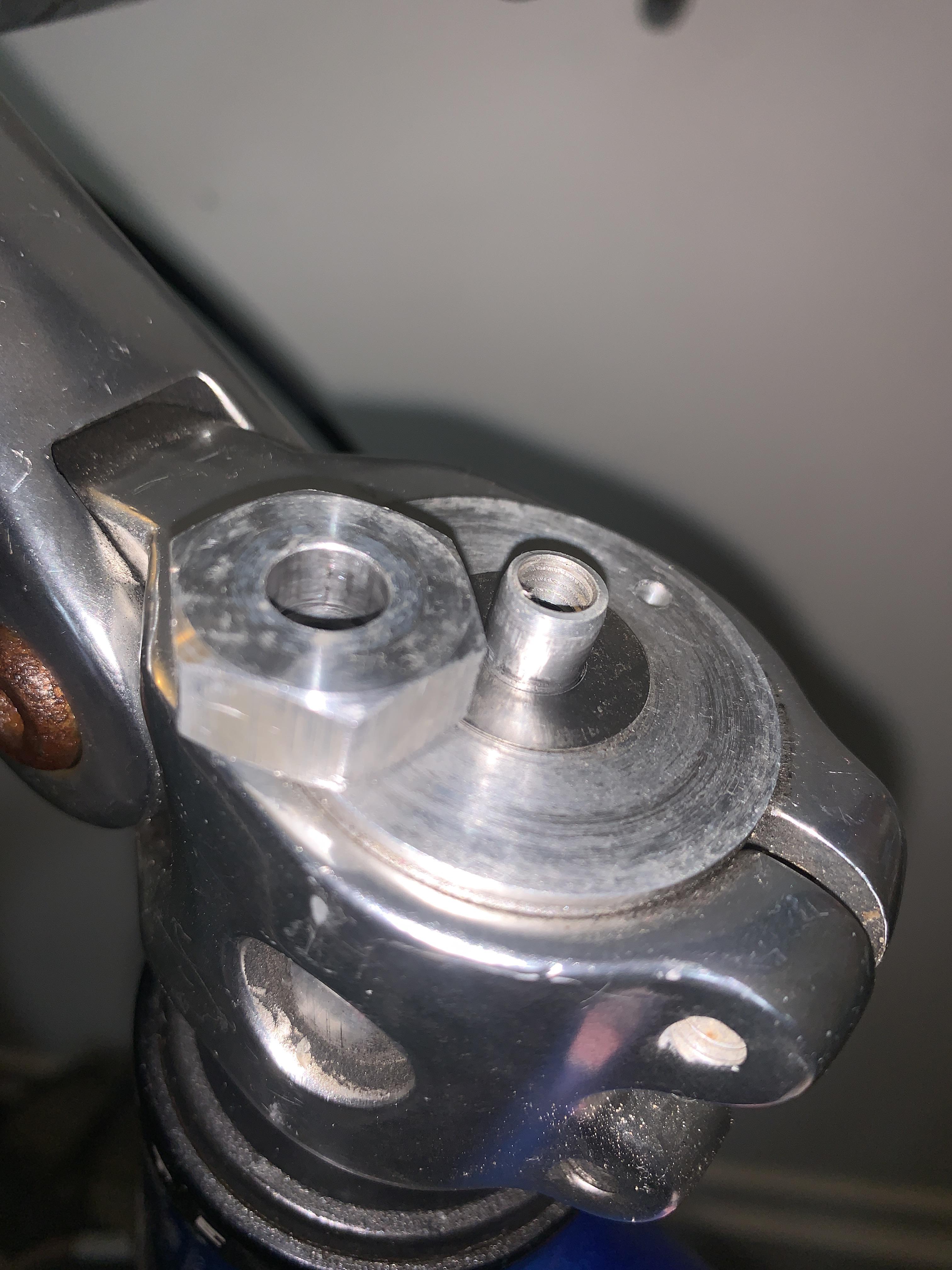 Head shocks Adjuster Nut Stripped is it repairable? r/bikewrench