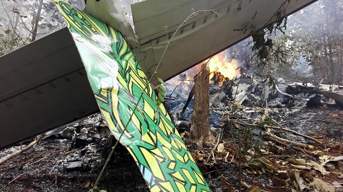 OTD in 2017, Nature Air Flight 9916 strikes trees after takeoff from