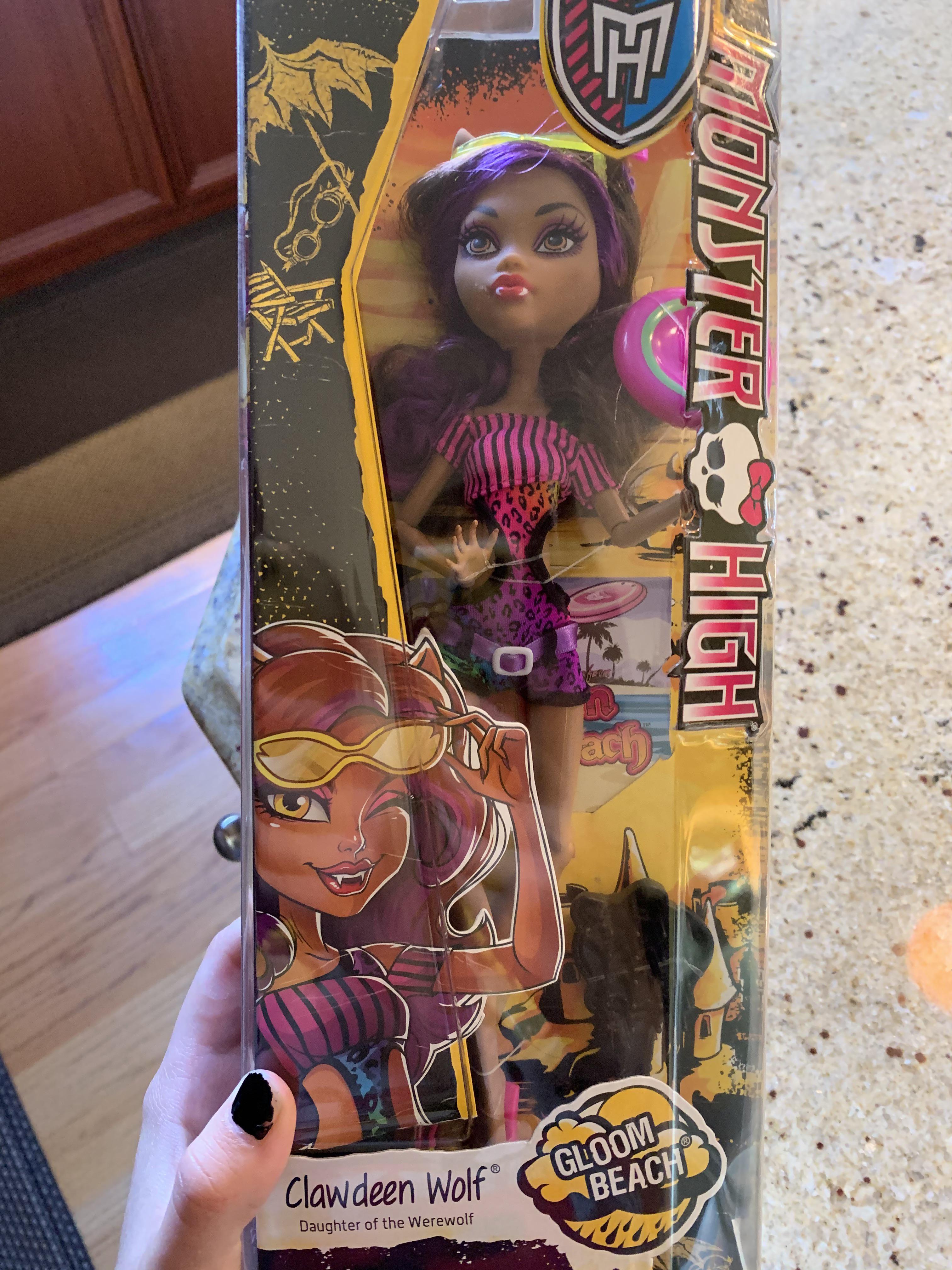 Found monster high at Walgreens!!! Ty to the commenters on my post that