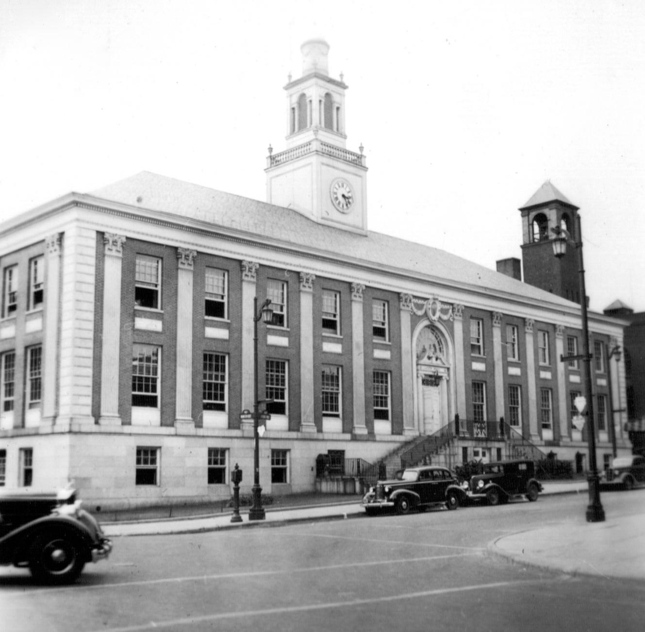 City Hall Burlington, Vermont 1935 r/burlington