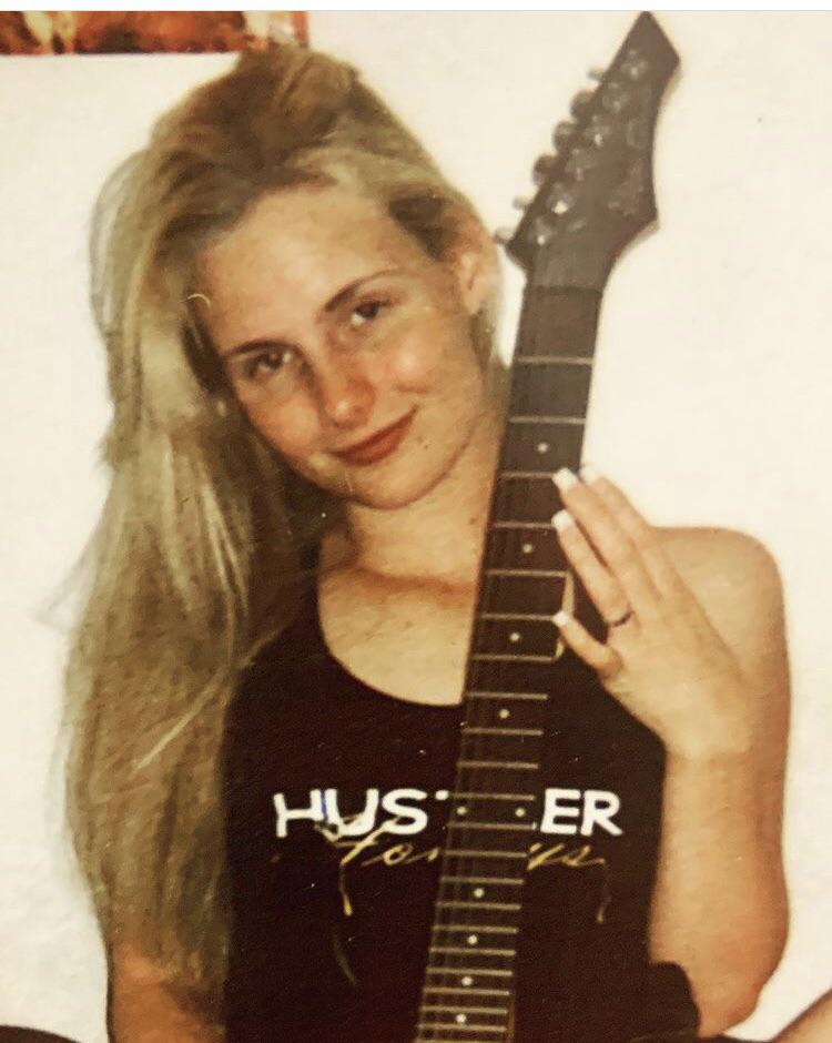 A very young Phoenix : PhoenixMarie