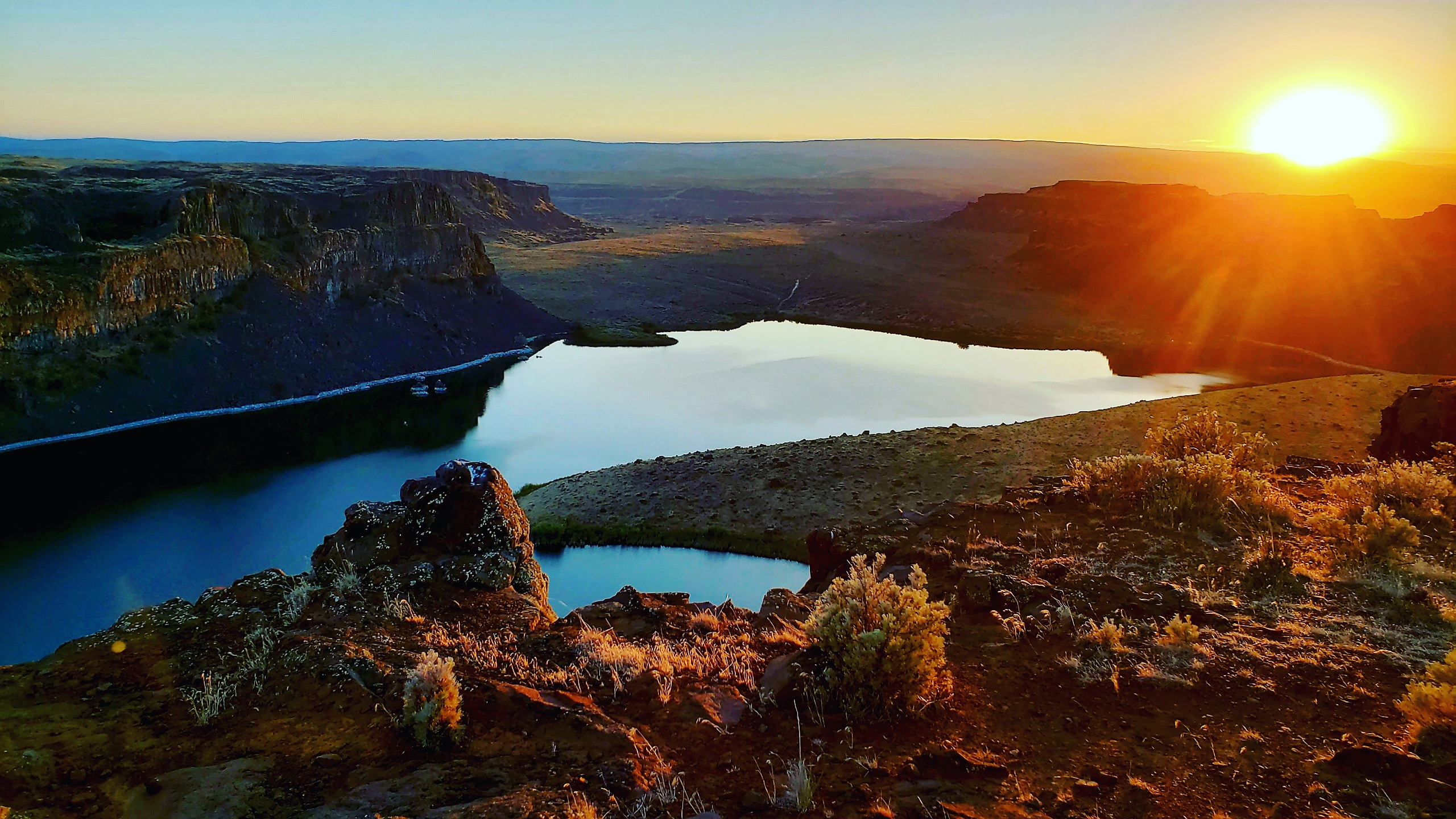 Camping at Quincy Lake, Central WA r/SeattleWA