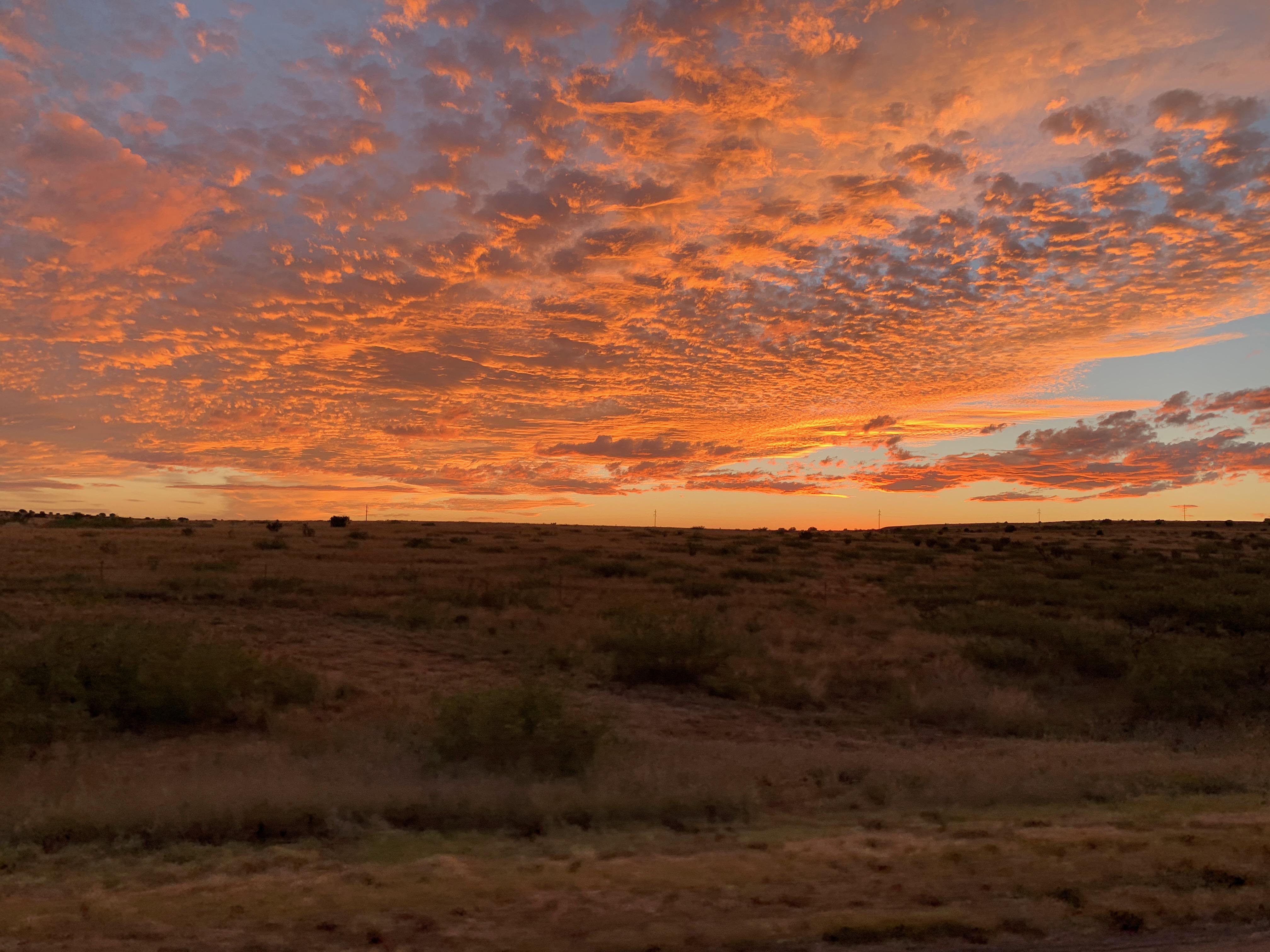 Sunset Santa Rosa, New Mexico USA [OC 4032 x 3024] r/EarthPorn
