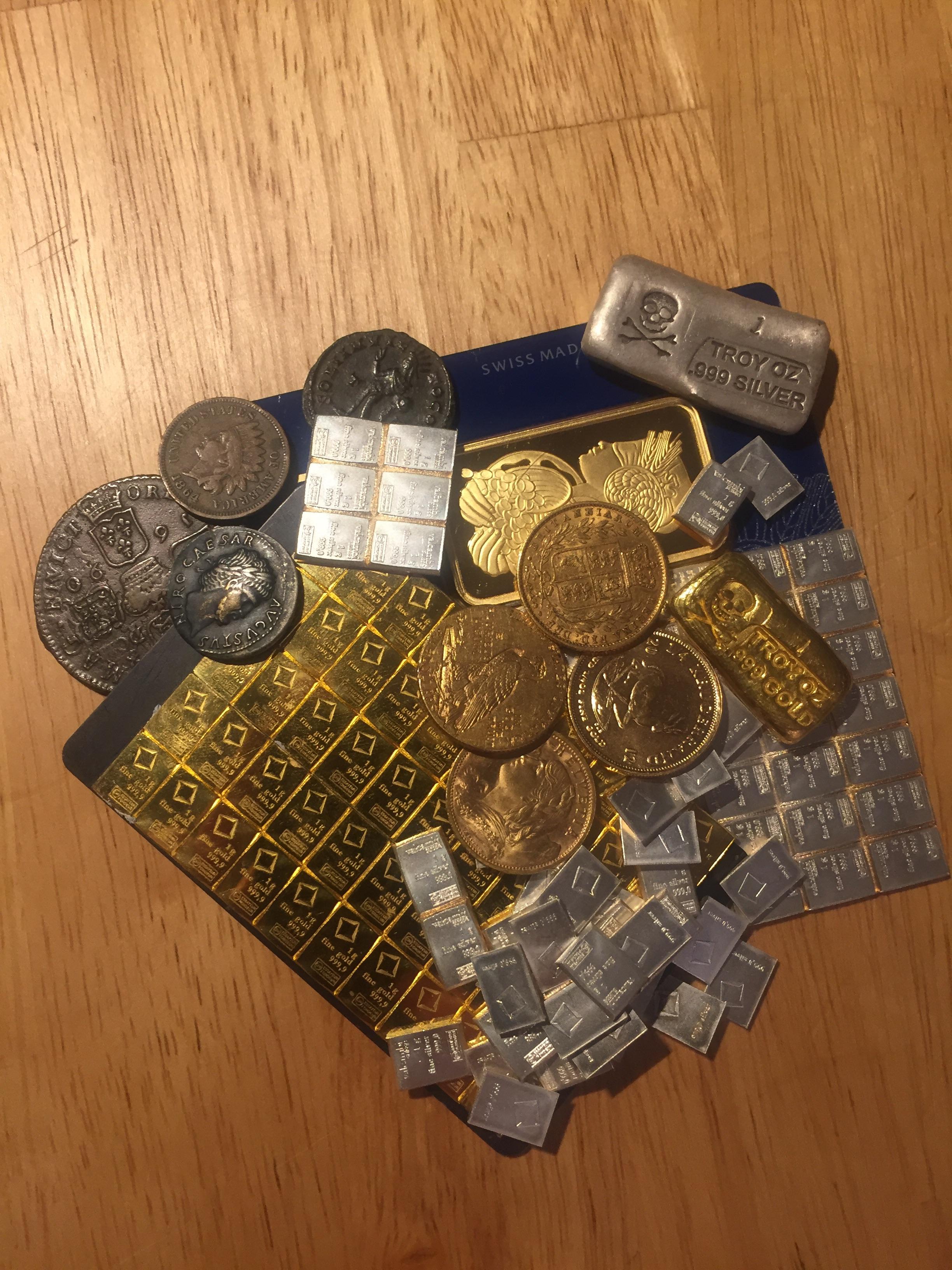 Bits and pieces Gold