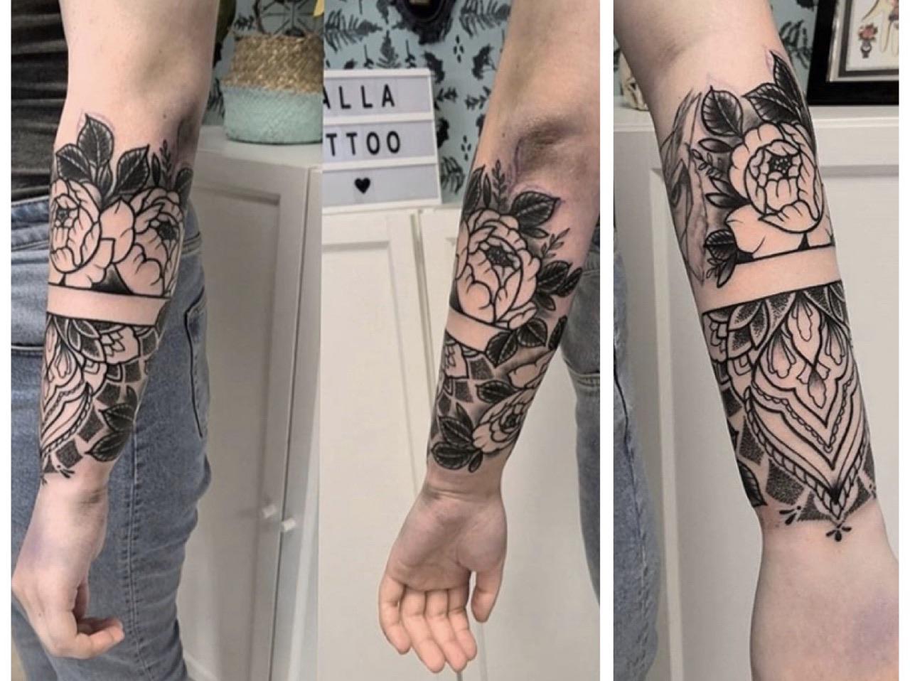 Halfsleeve completed by Anu Hallatattoo in Rovaniemi, Finland r
