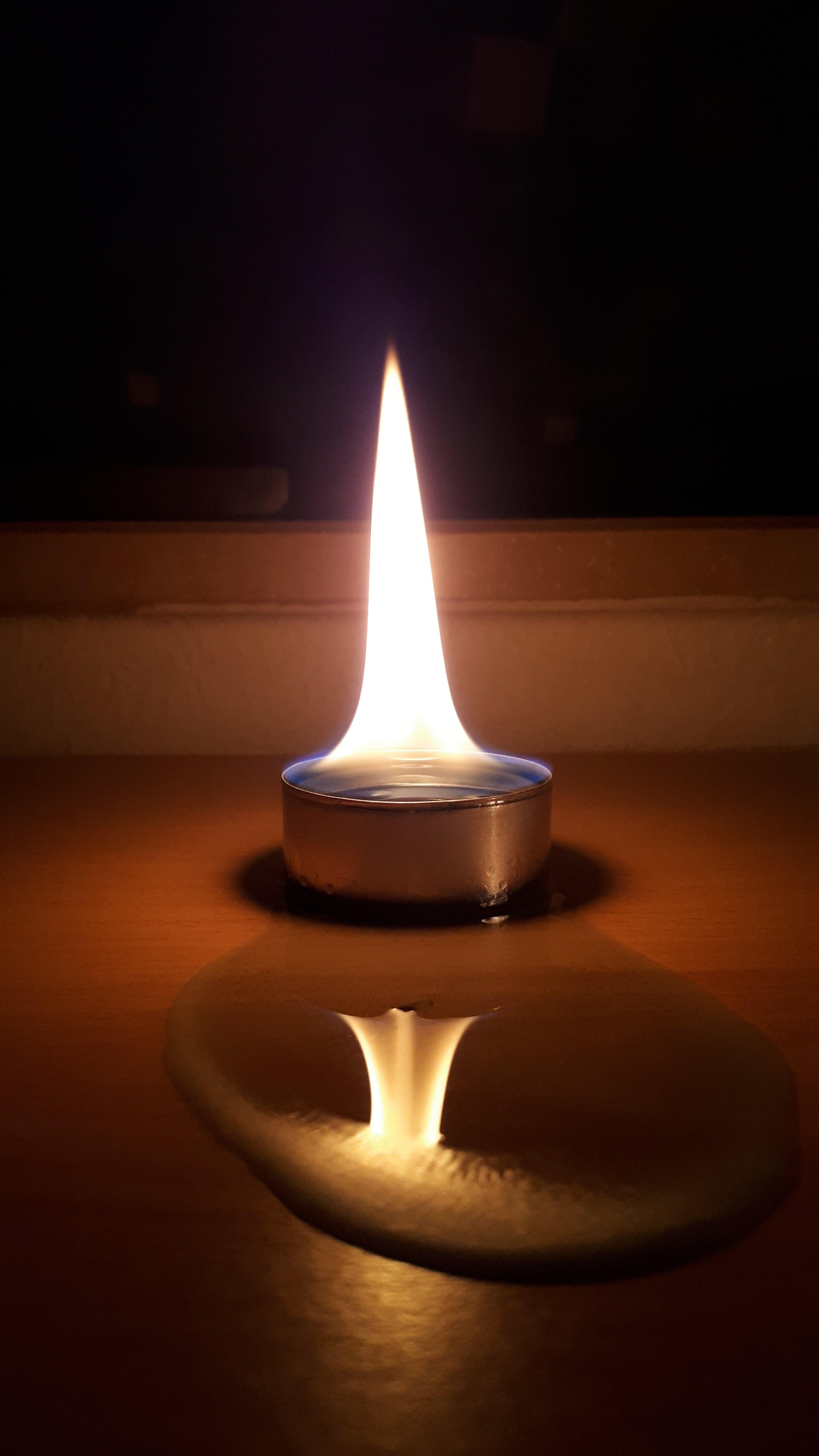 Candle wax burns even without a wick r/mildlyinteresting