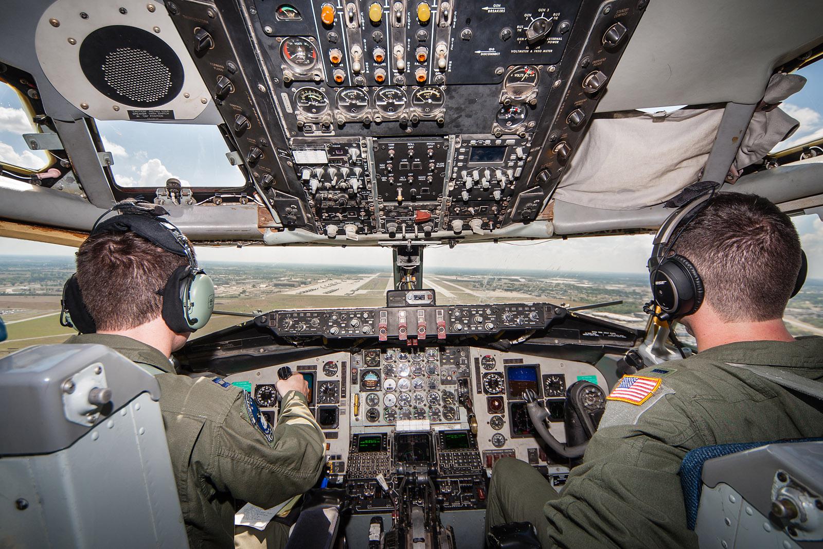 KC-135R Cockpit (OC) : r/hoggit