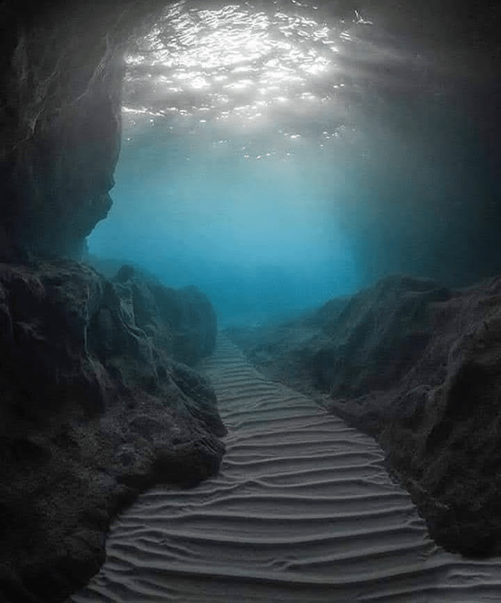The mystical Underwater Path. Magical Zakynthos Caves, Greece. r/thalassophobia