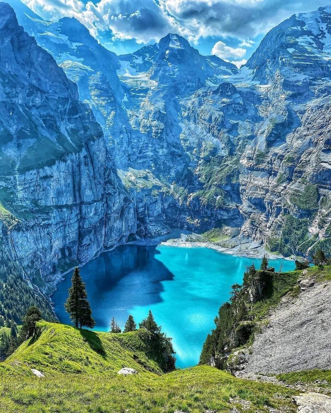 Lake in Switzerland,, amazing view.. r/natureporn