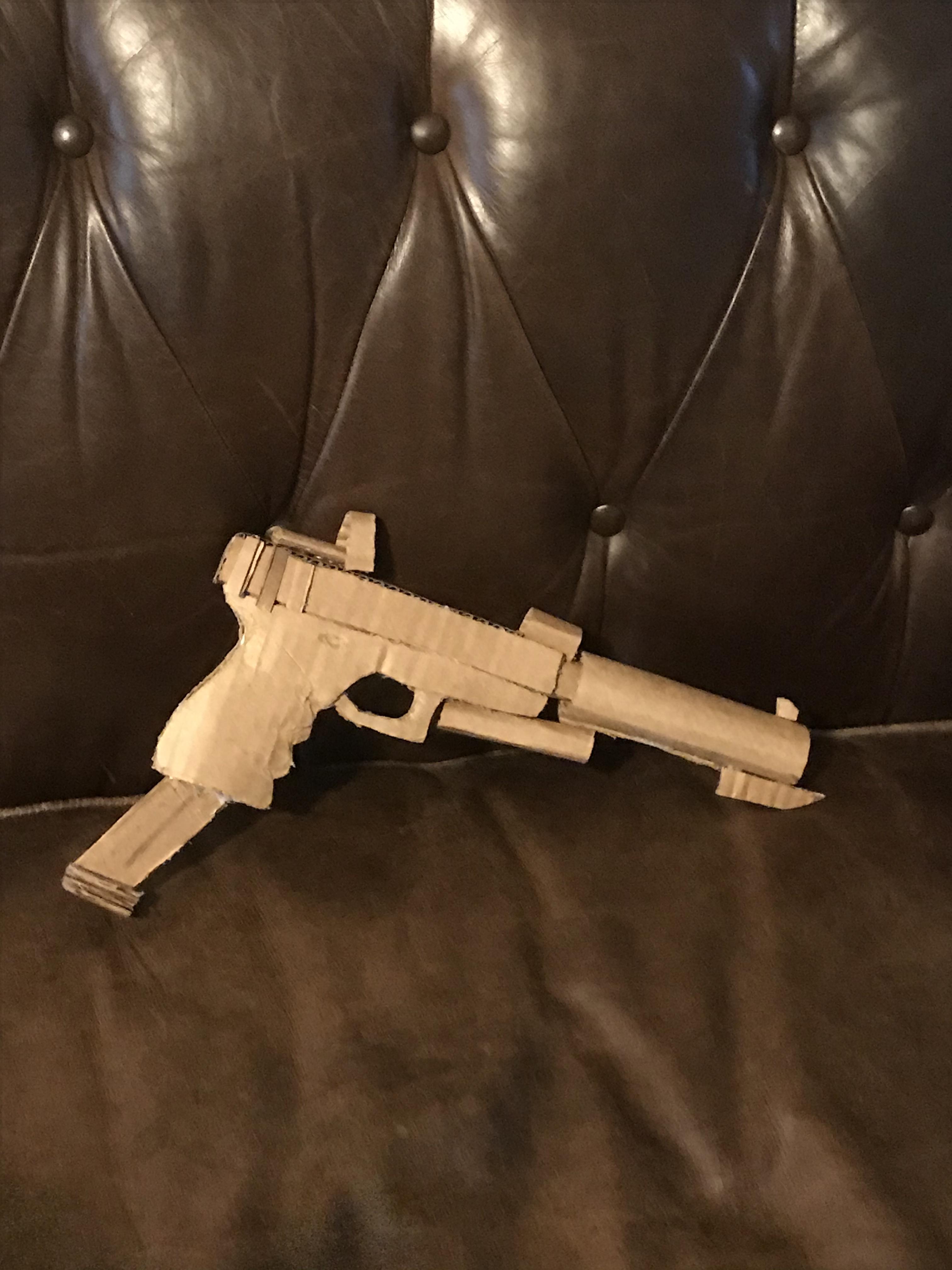tactical cardboard glock 17 I made r/cardboard