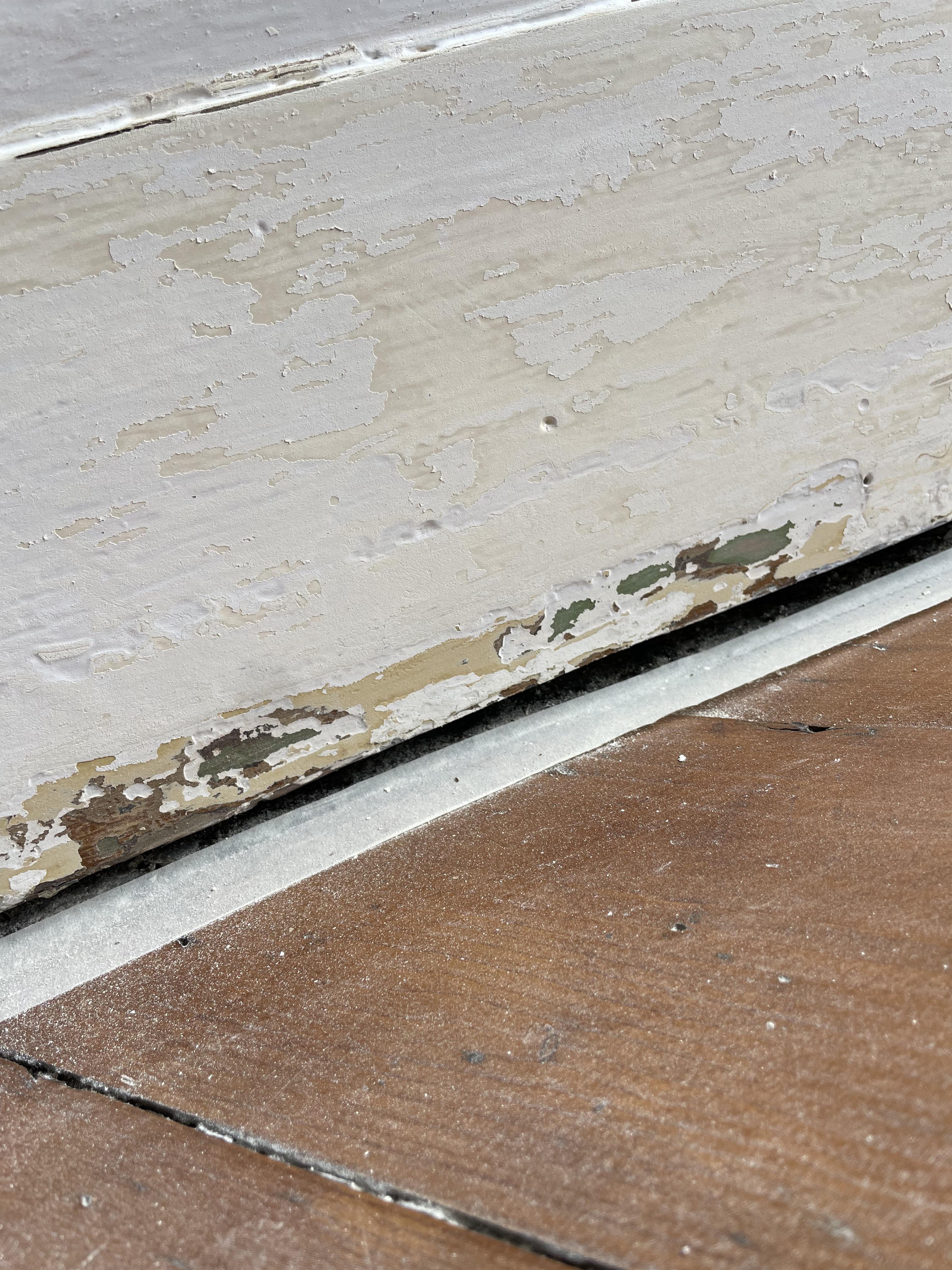 Sanding down old woodwork, does this look like lead paint? 😬 r/DIYUK