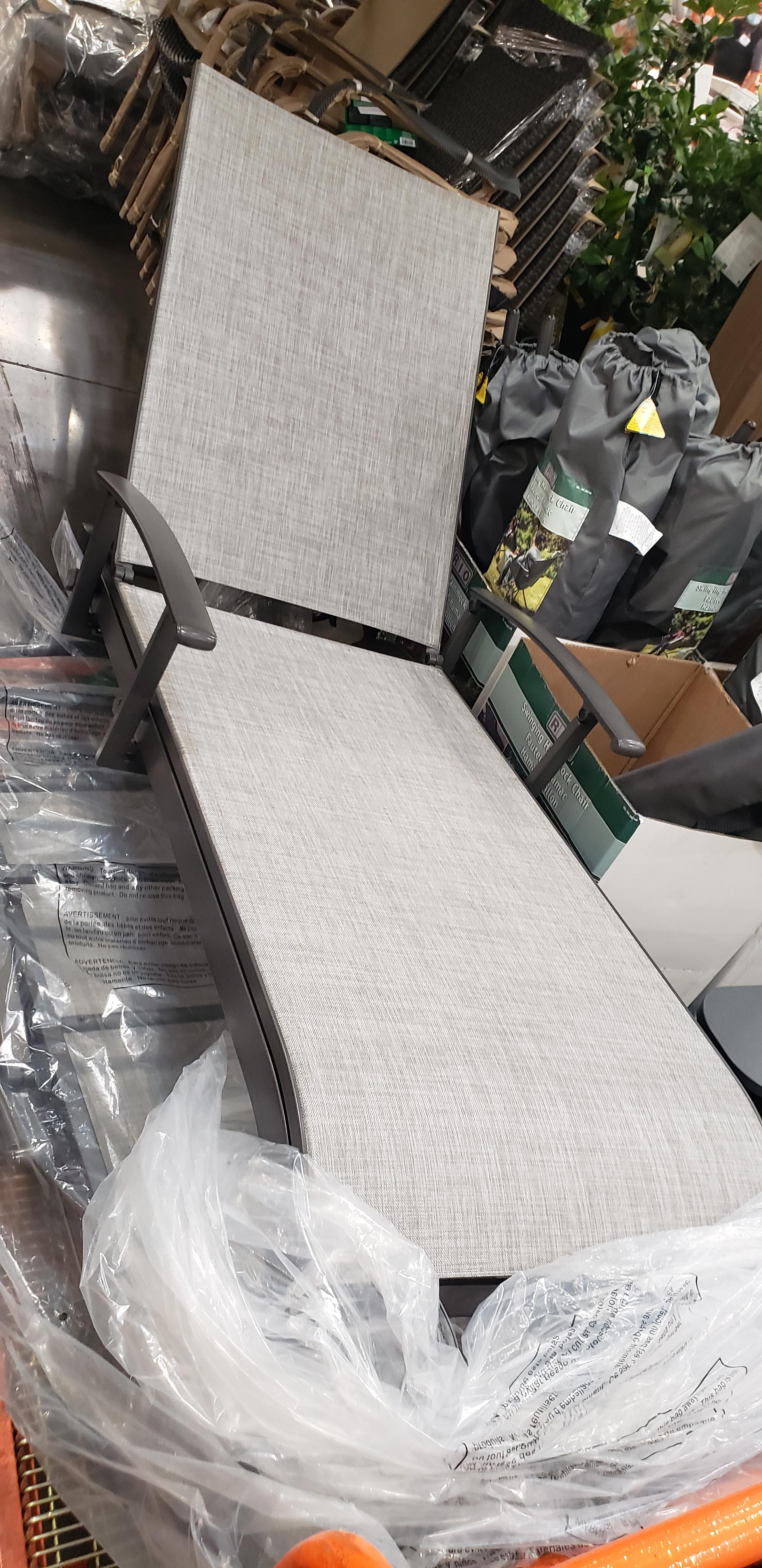 Sunbrella Chaise Lounge, anyone purchased before with an opinion? r