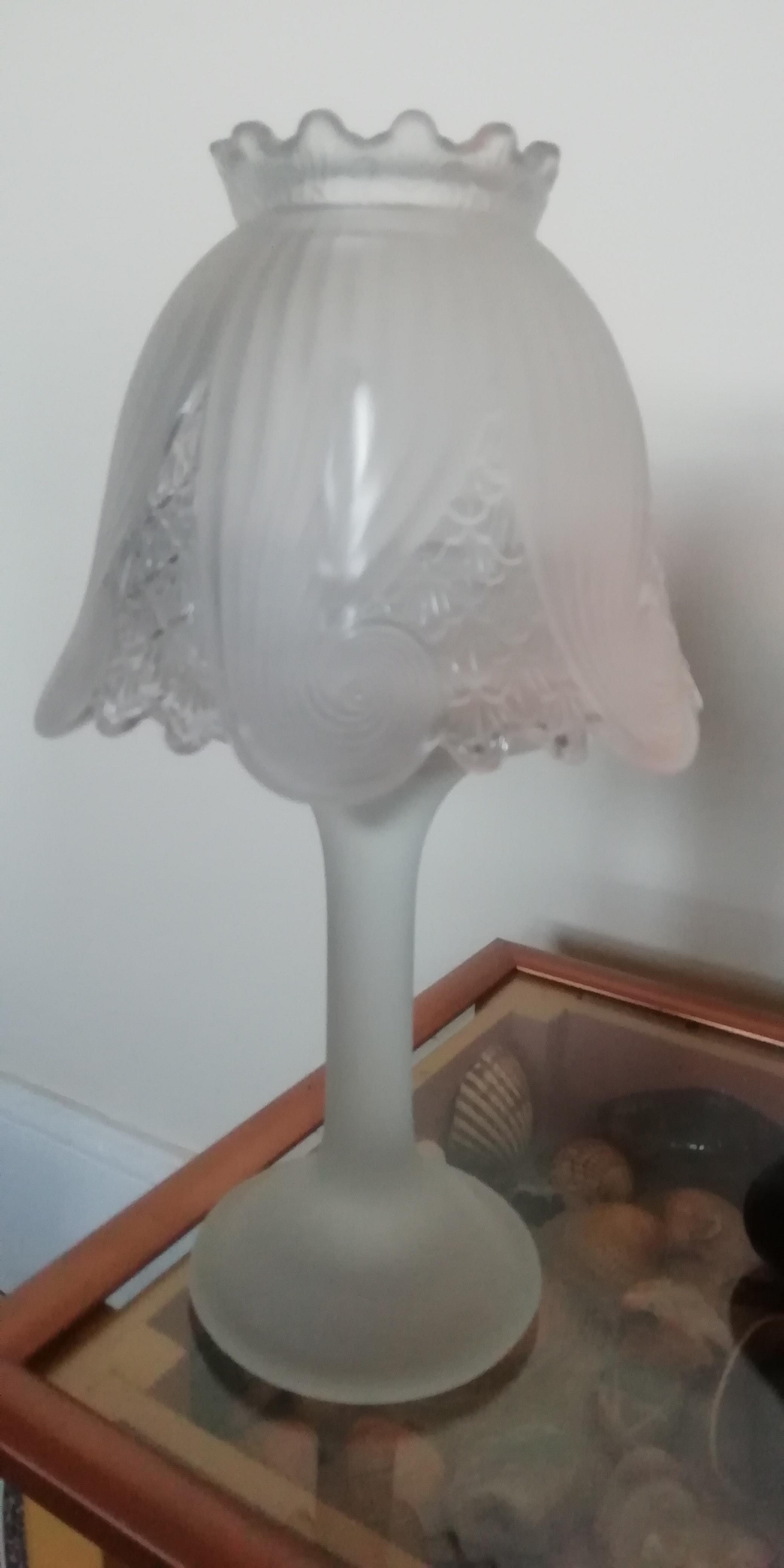Am looking for another one of these glass tea light vase/lamp . My