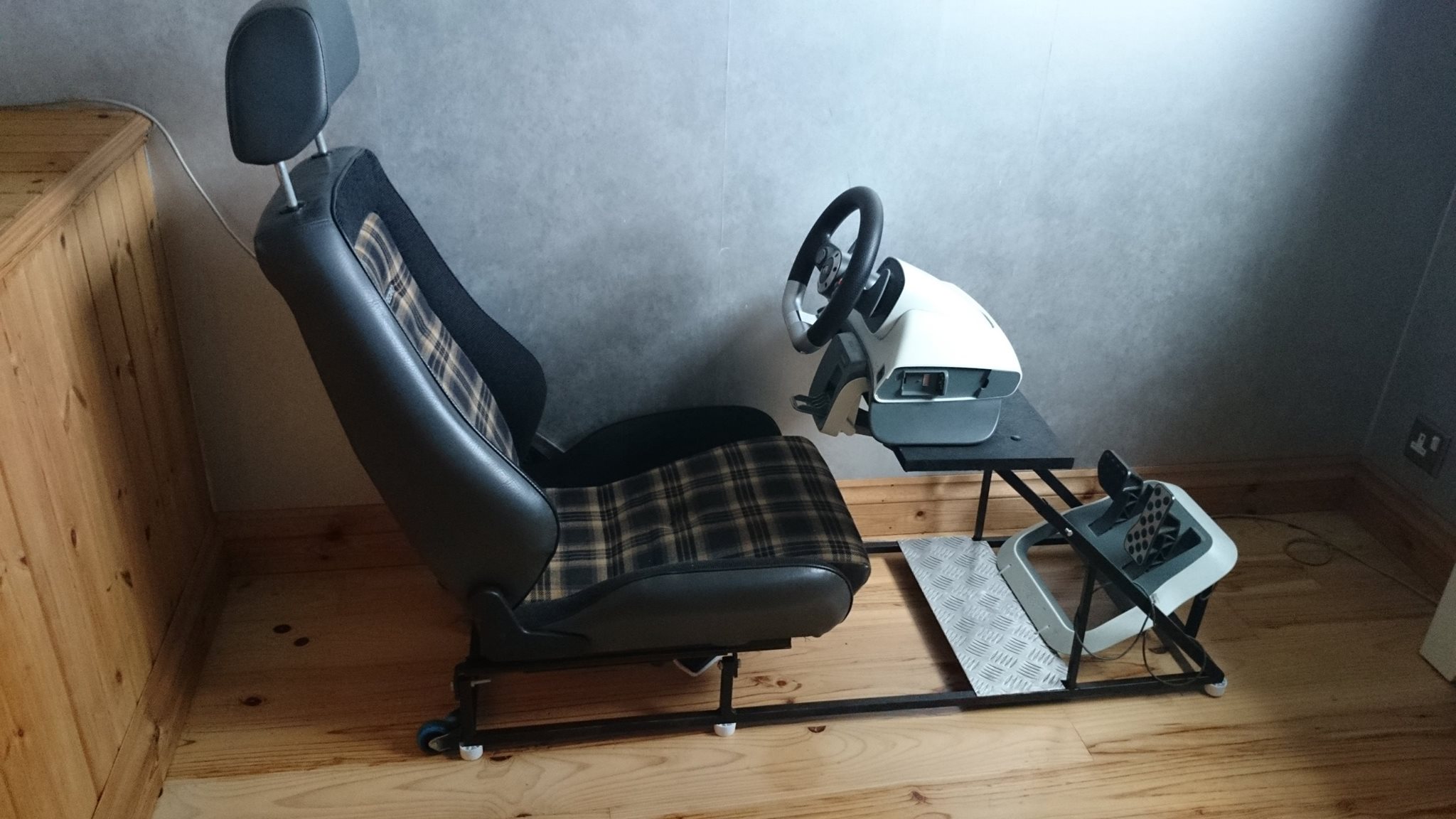 Recaro racing seat for xbox... used the recaro from my Opel Manta