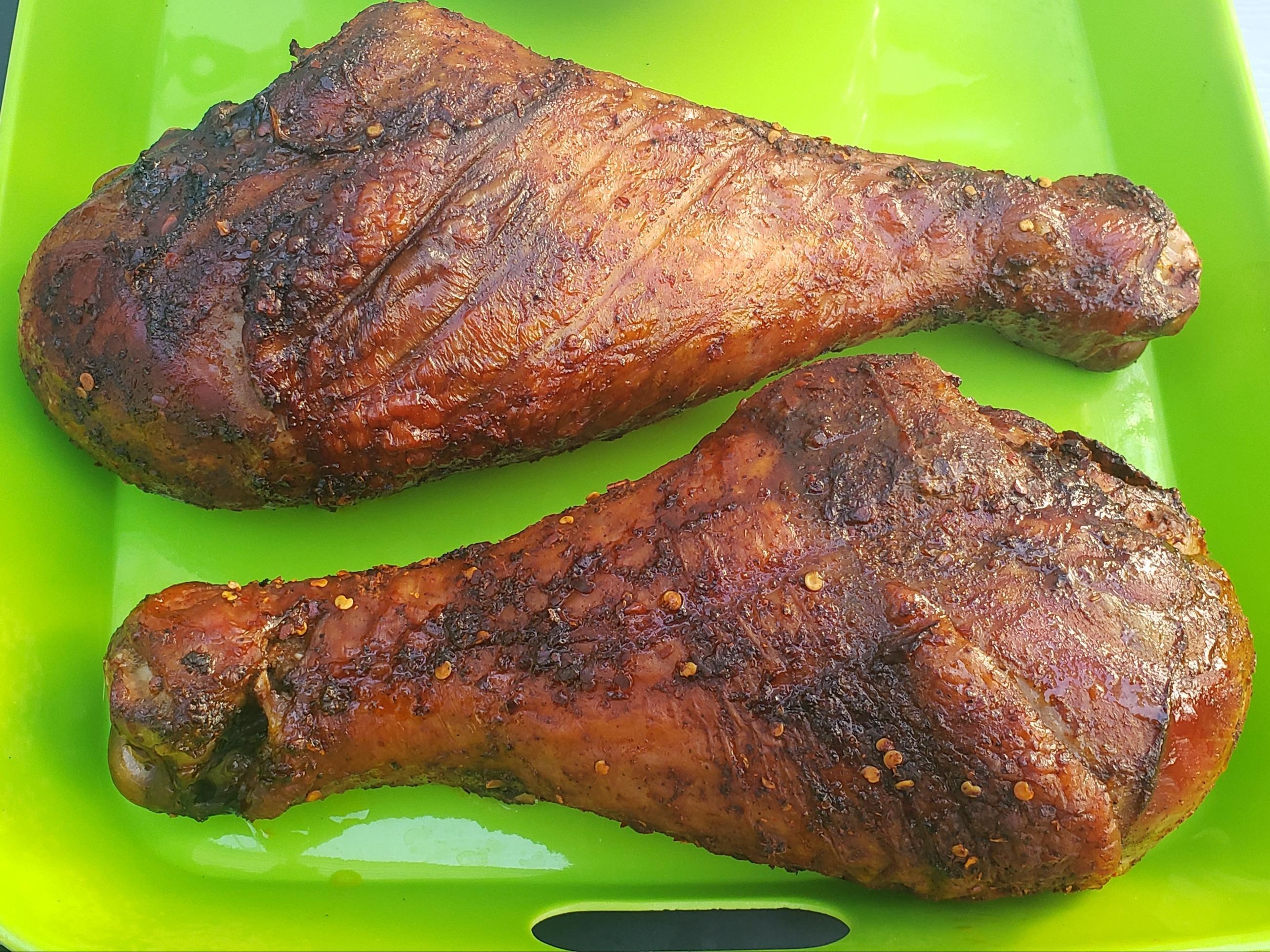 Made some smoked turkey legs! r/BBQ