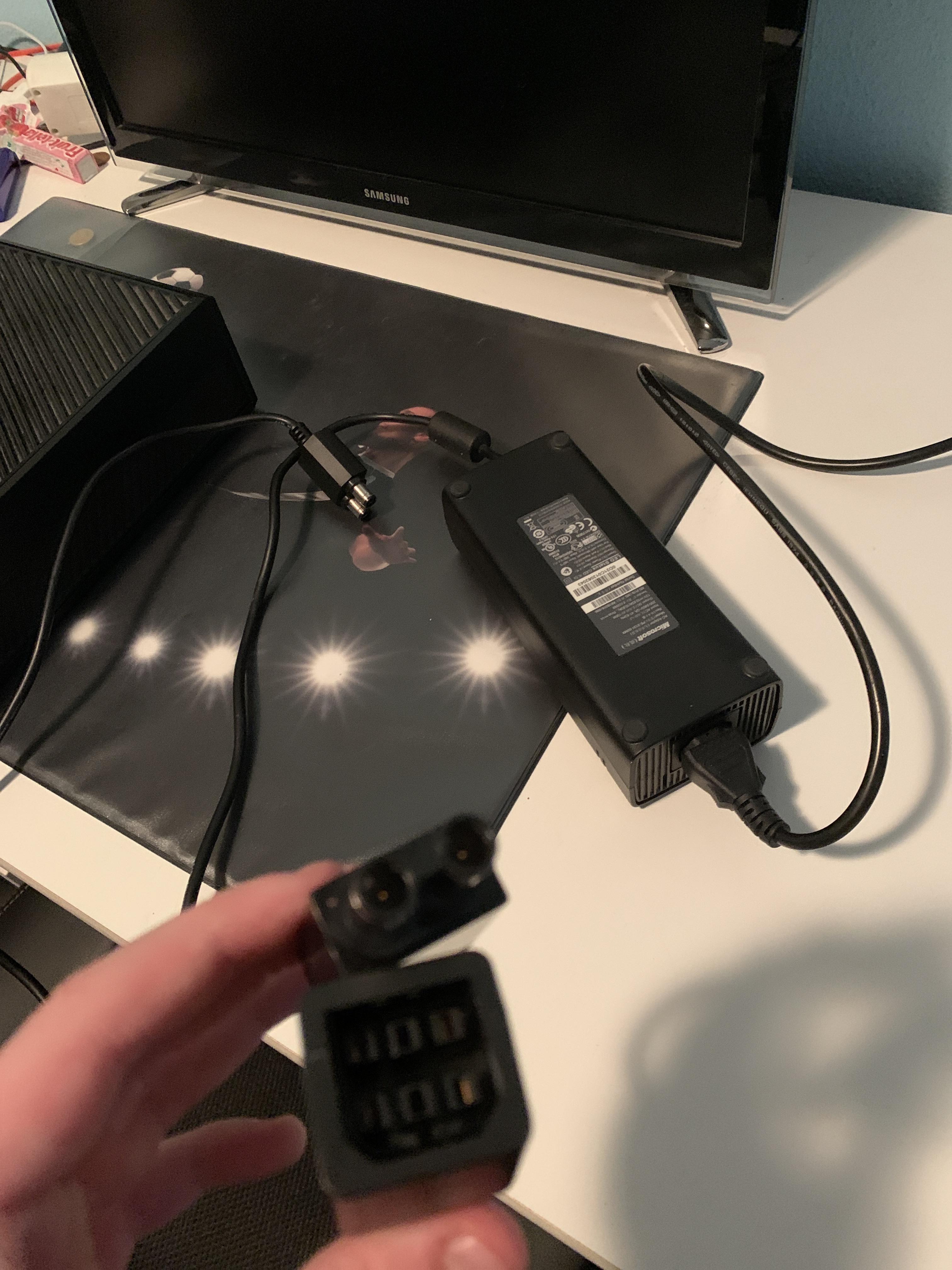 Does anybody know how i Need to use this it is a cable to use the Xbox 360 accu on the Xbox one