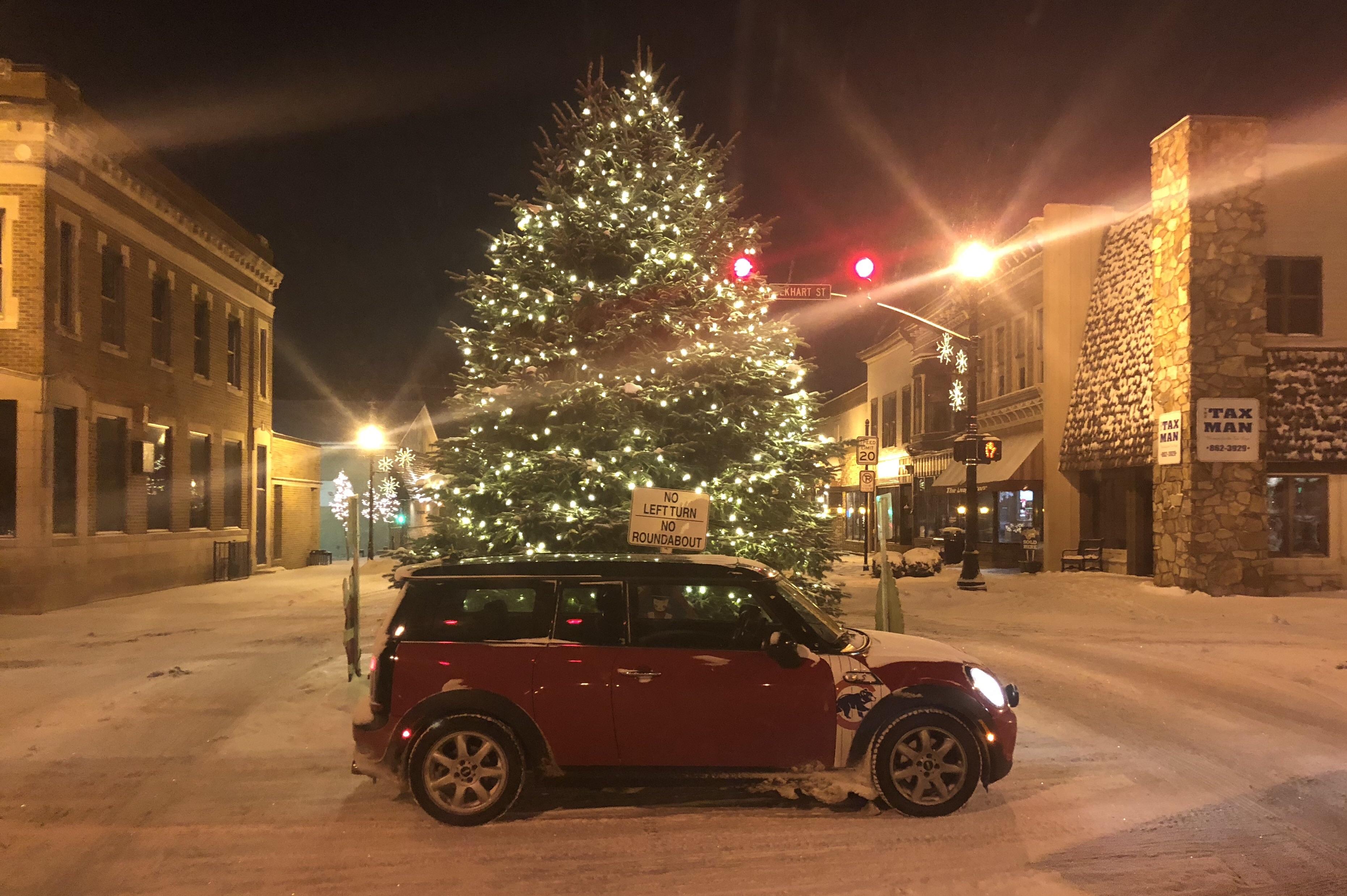 Mini Cabs On Christmas Day Mini at Christmas time MINI
