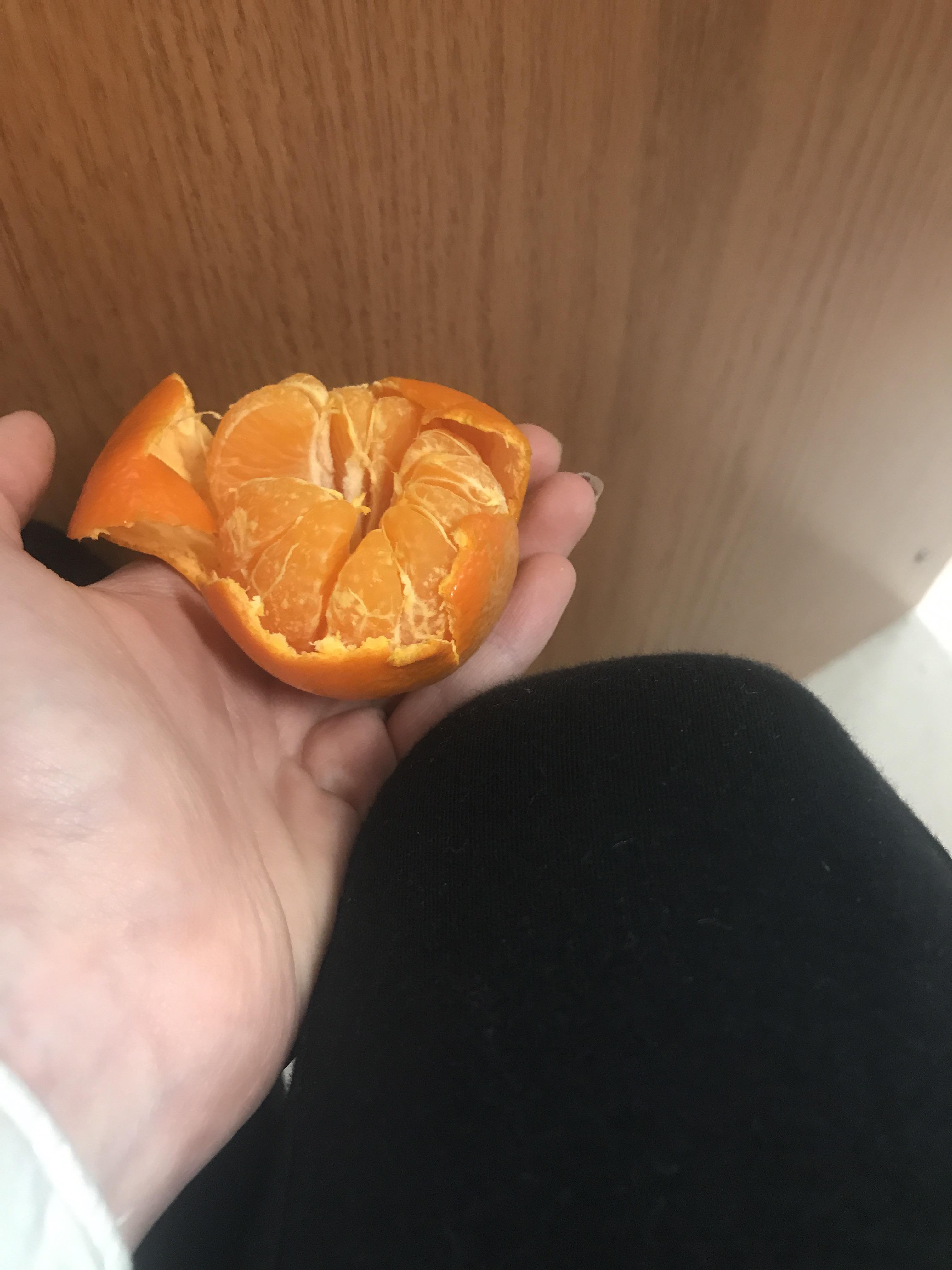 Person walking into class it smells like oranges in here. Me in the