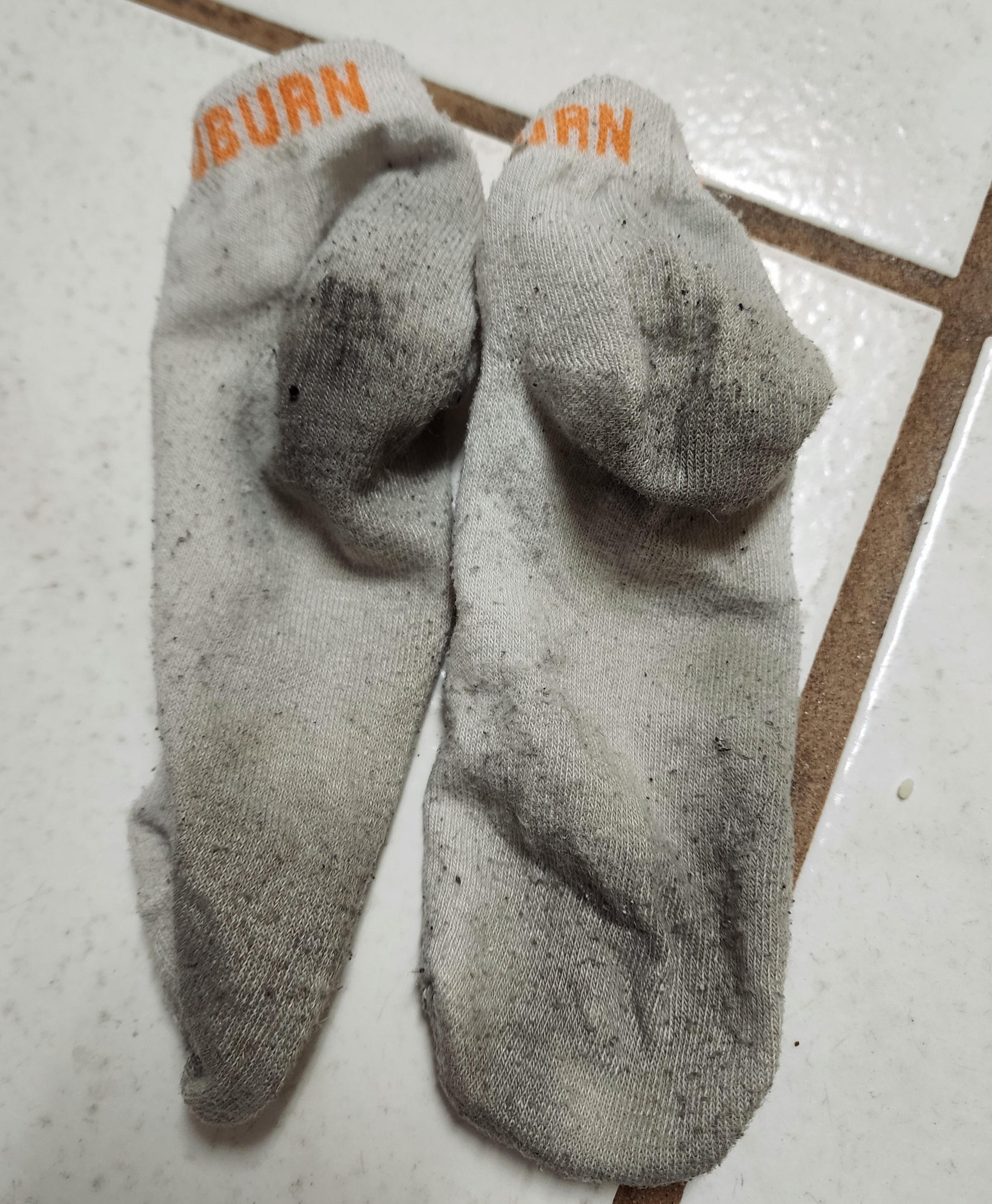 Have you seen used socks like this?! 👀 r/GymSocks