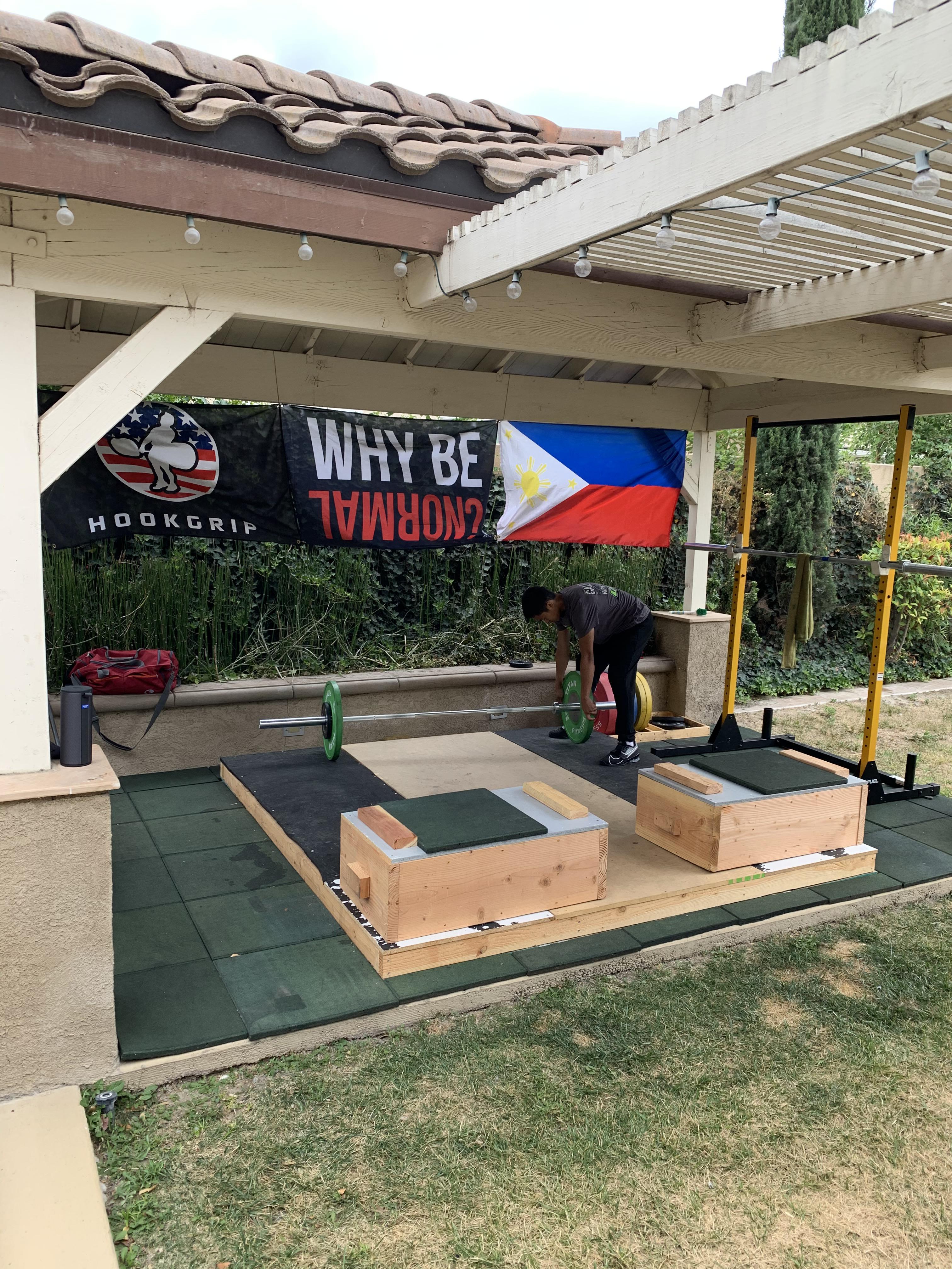 Officially a home weightlifting gym 👍 : r/homegym