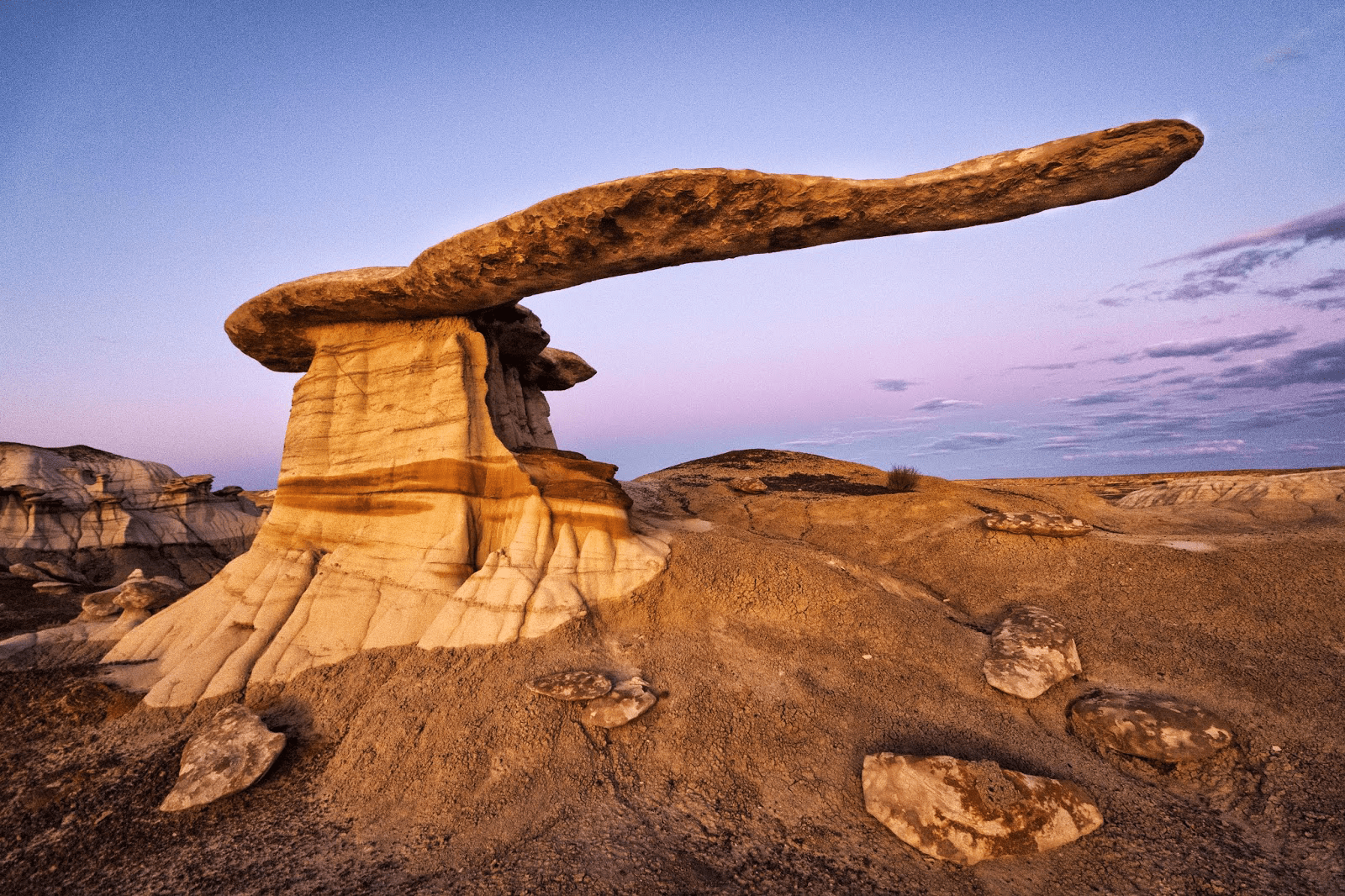 🔥 King of Wings rock formation in New Mexico r/NatureIsFuckingLit