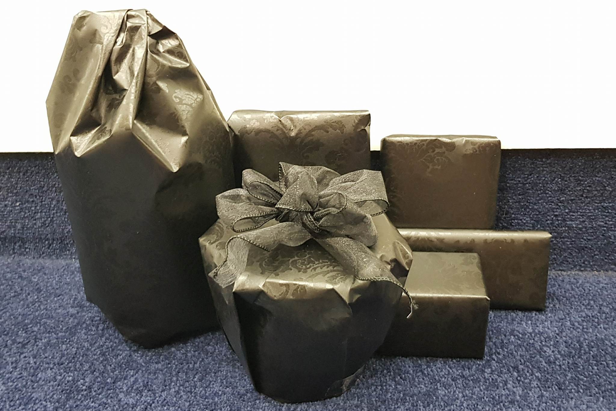 Gifts heading to Auckland NZ r/secretsanta