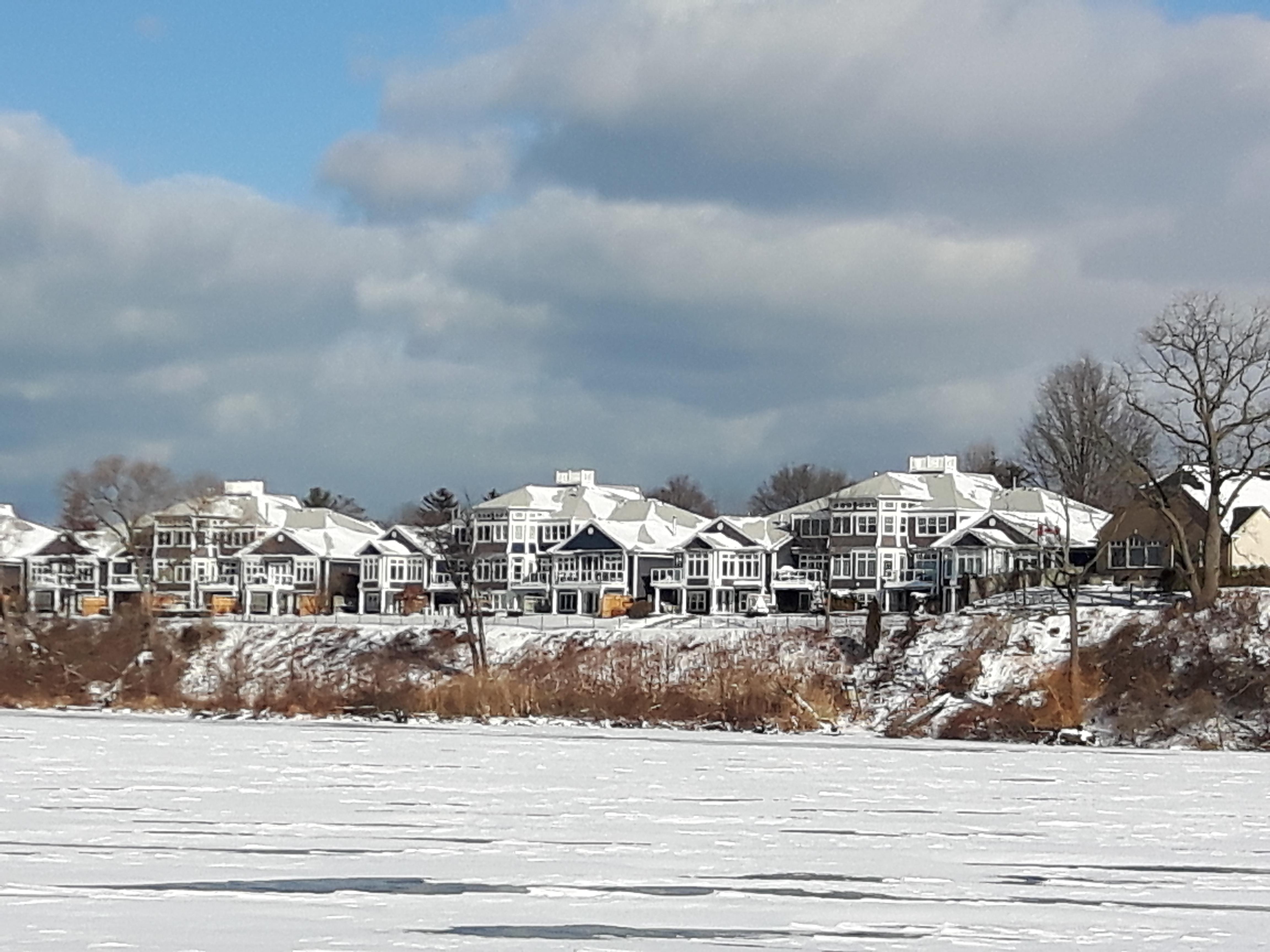 Jay Cee Park St. Catharines ON Canada in winter. [4068×3456] [OC] r