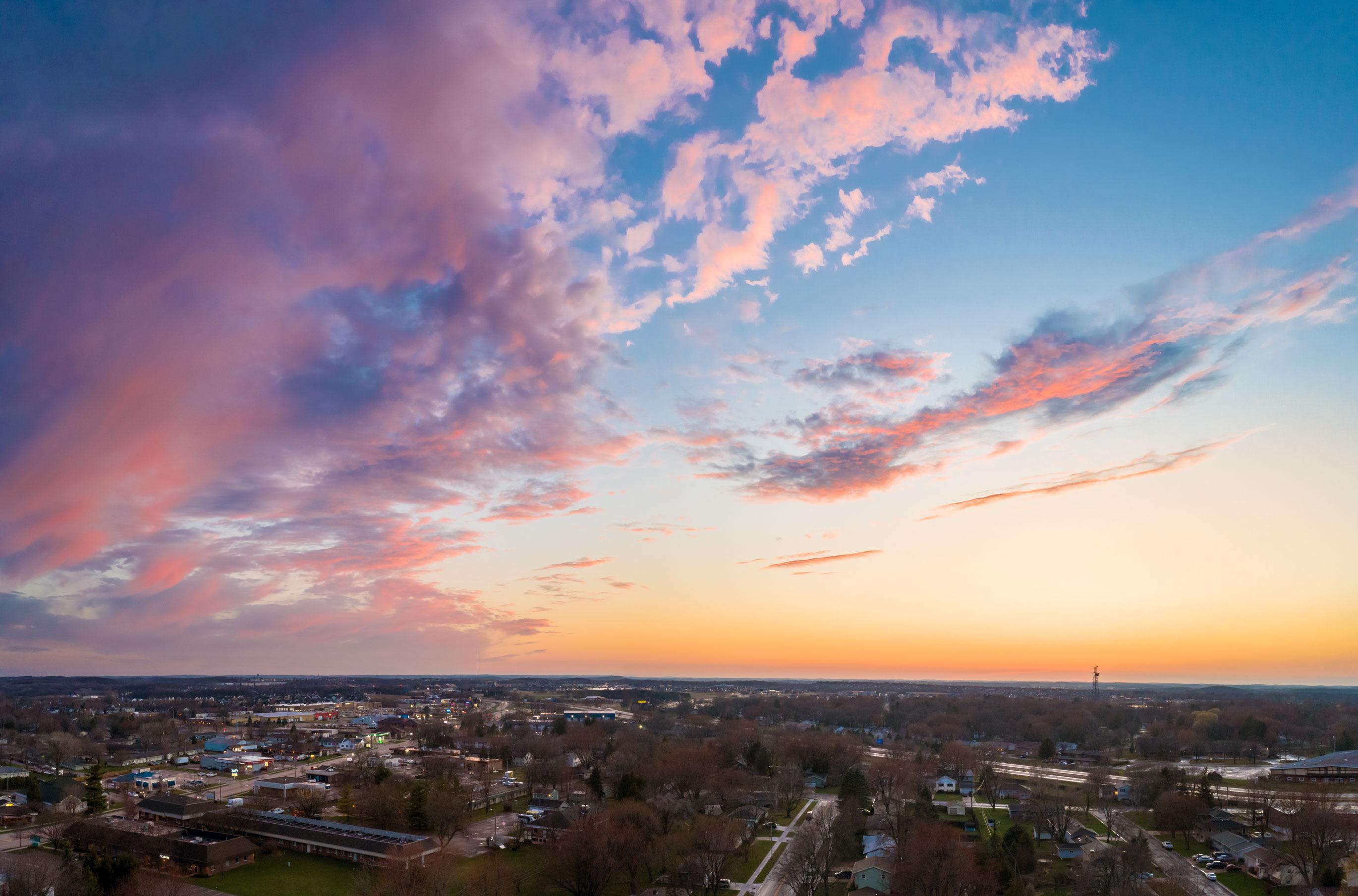 Sunset over Main St. in Sun Prairie last night. r/wisconsin