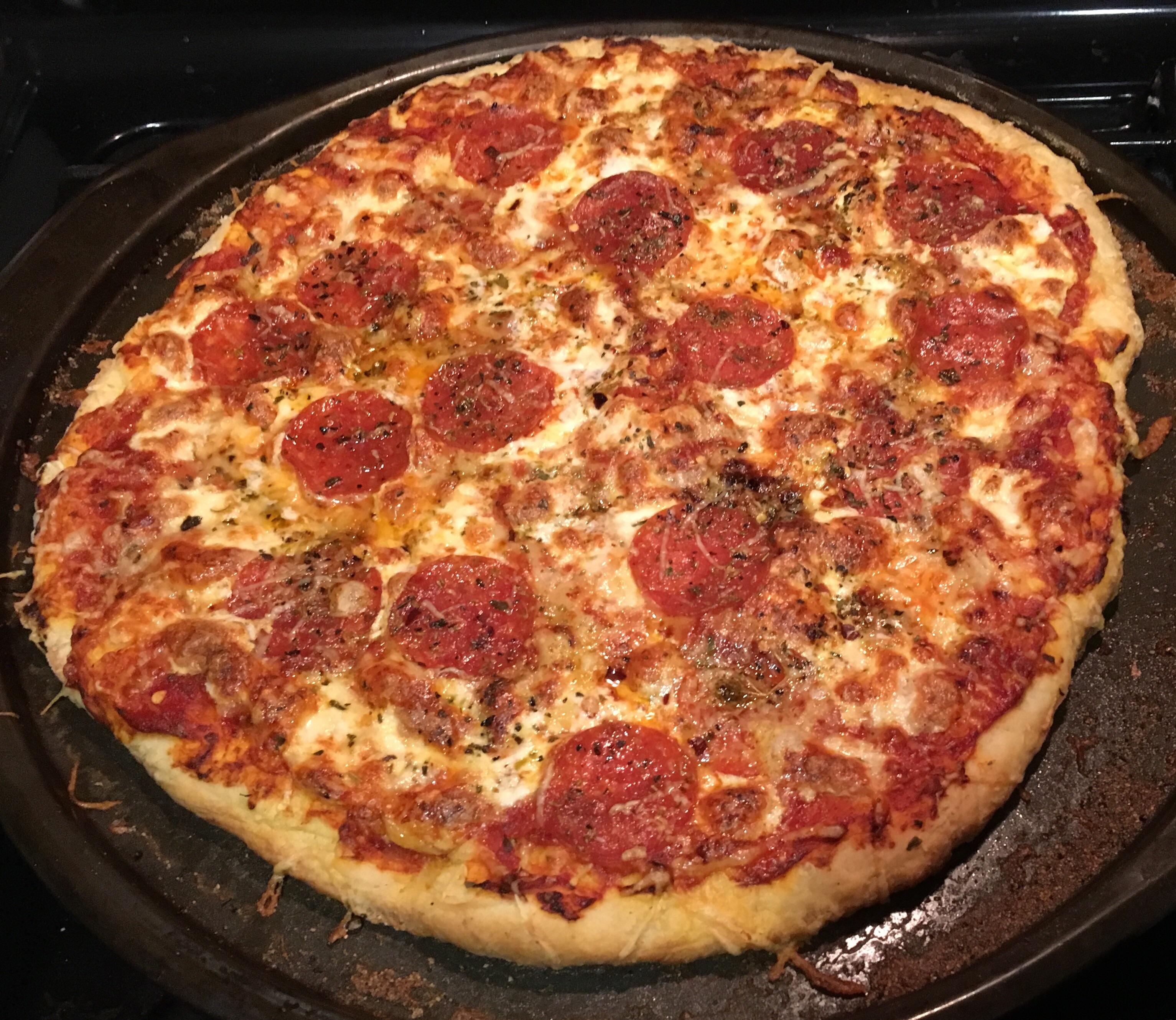 Homemade pepperoni pizza r/Pizza