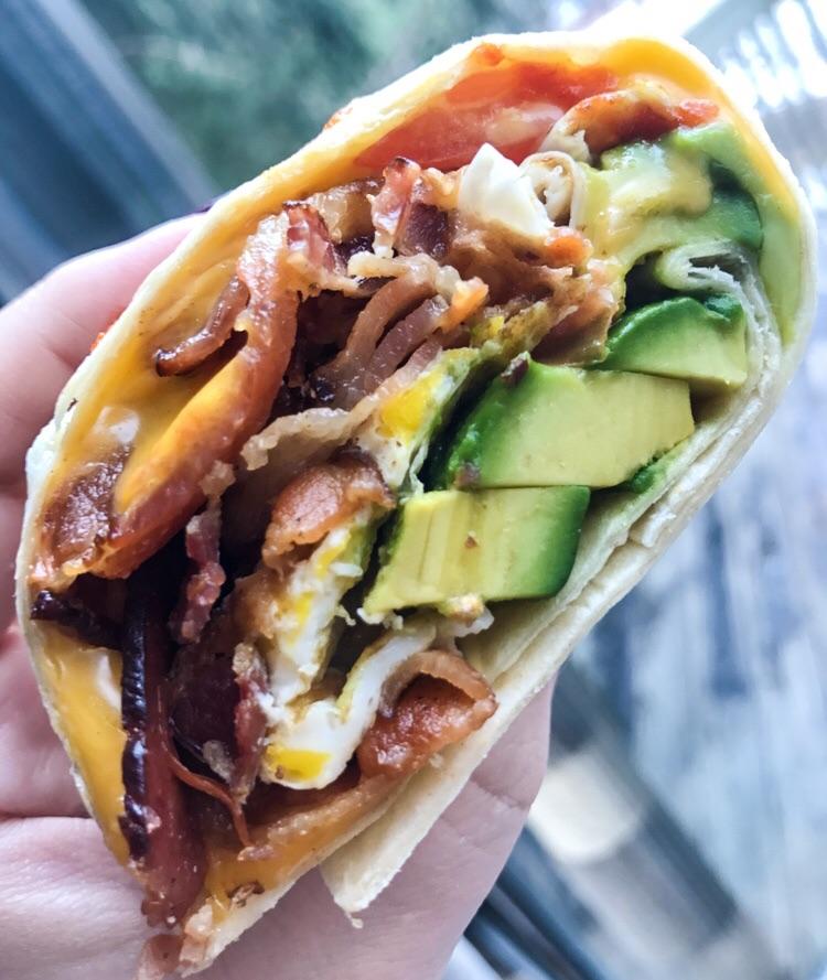 [oc] bacon, egg & cheese breakfast burrito with avocado 🤙🏼 FoodPorn
