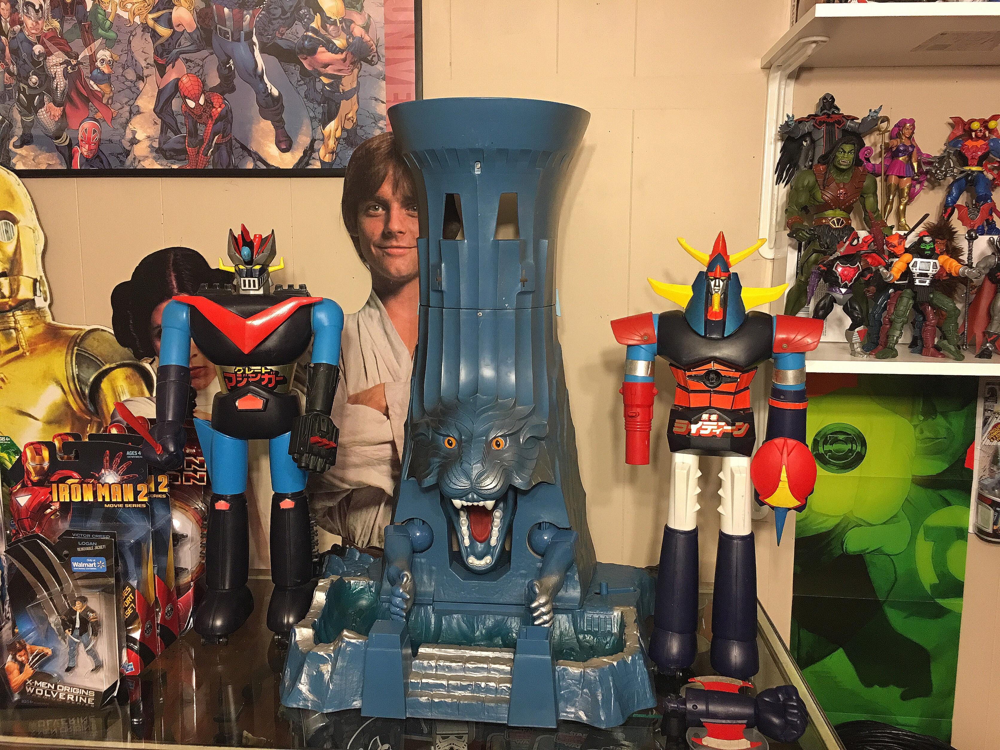 Some Shoguns Warriors robots and the Eternia playset main tower