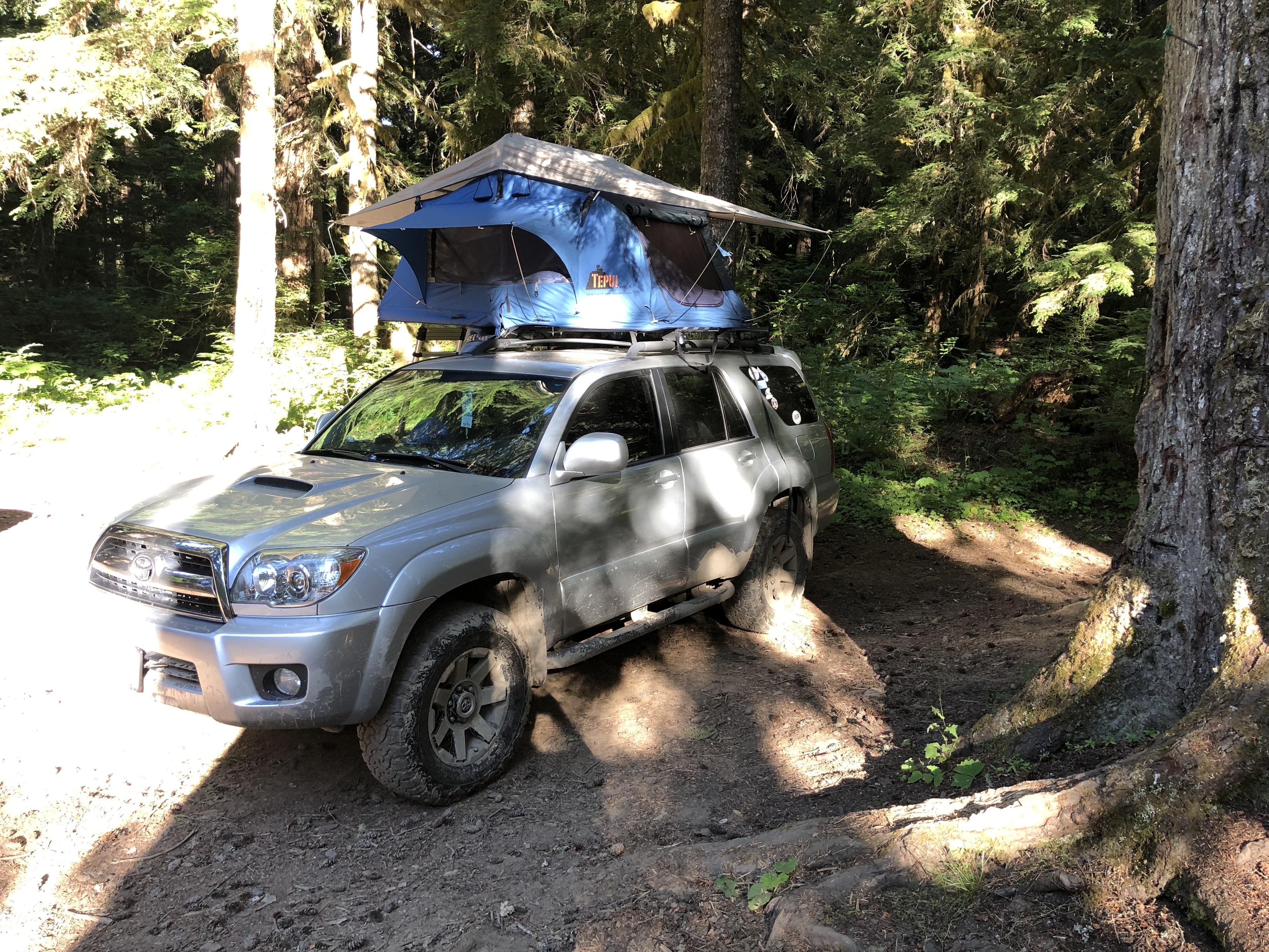 Camping by Mt. Rainier r/4Runner