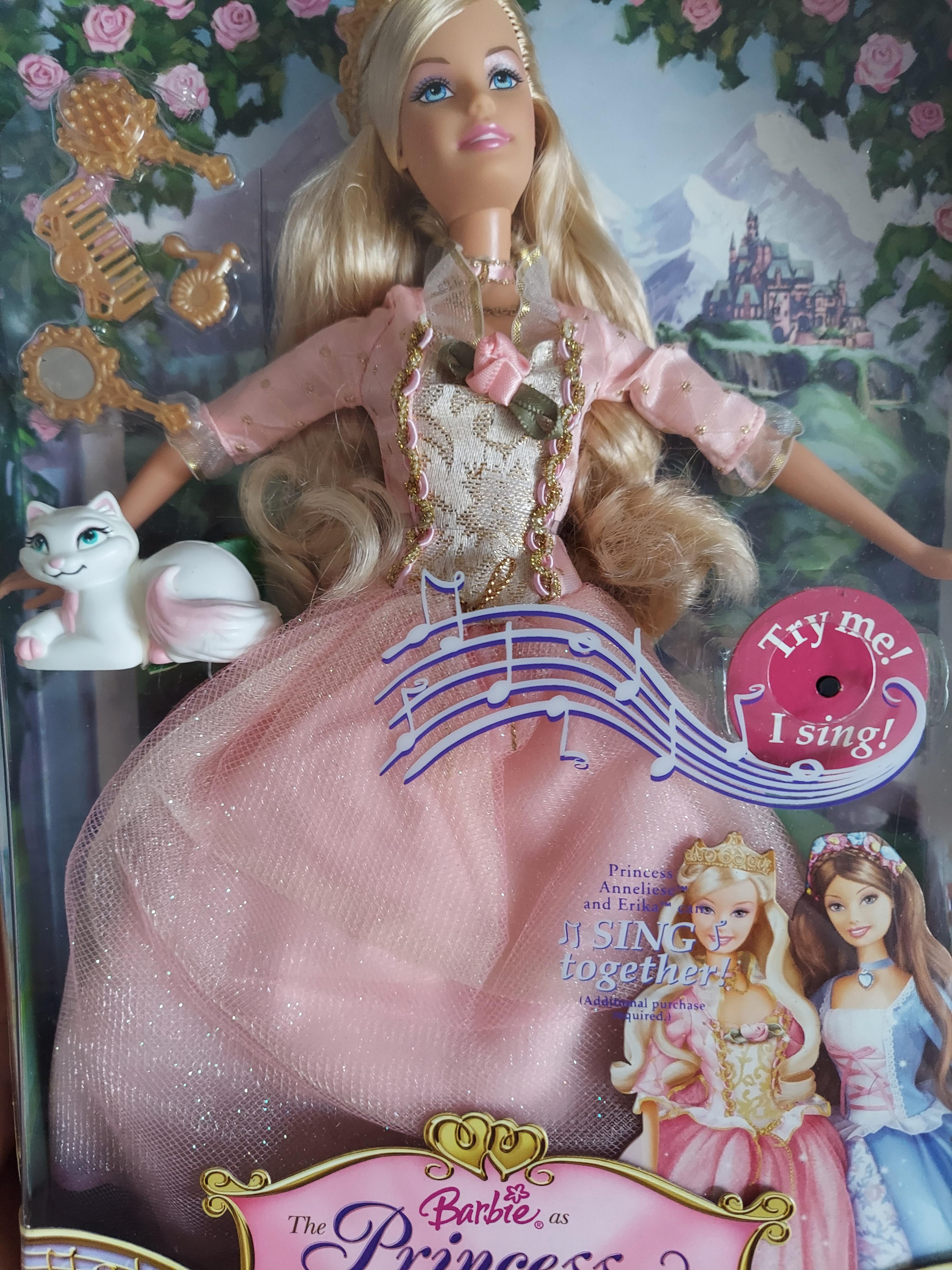 🎵 Cuz I am a girl like you 🎵 r/Barbie