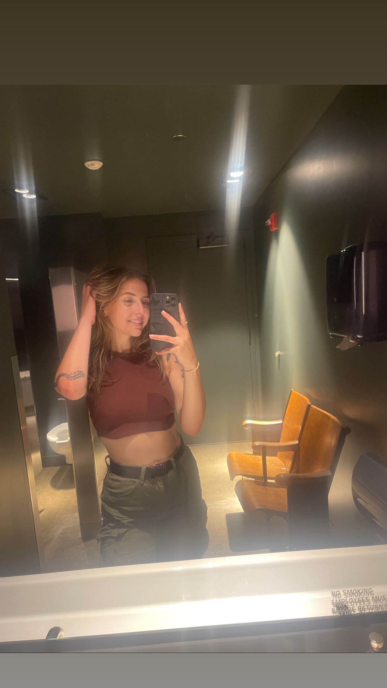 You can just see the rim of Rebecca's belly button in this one. : r