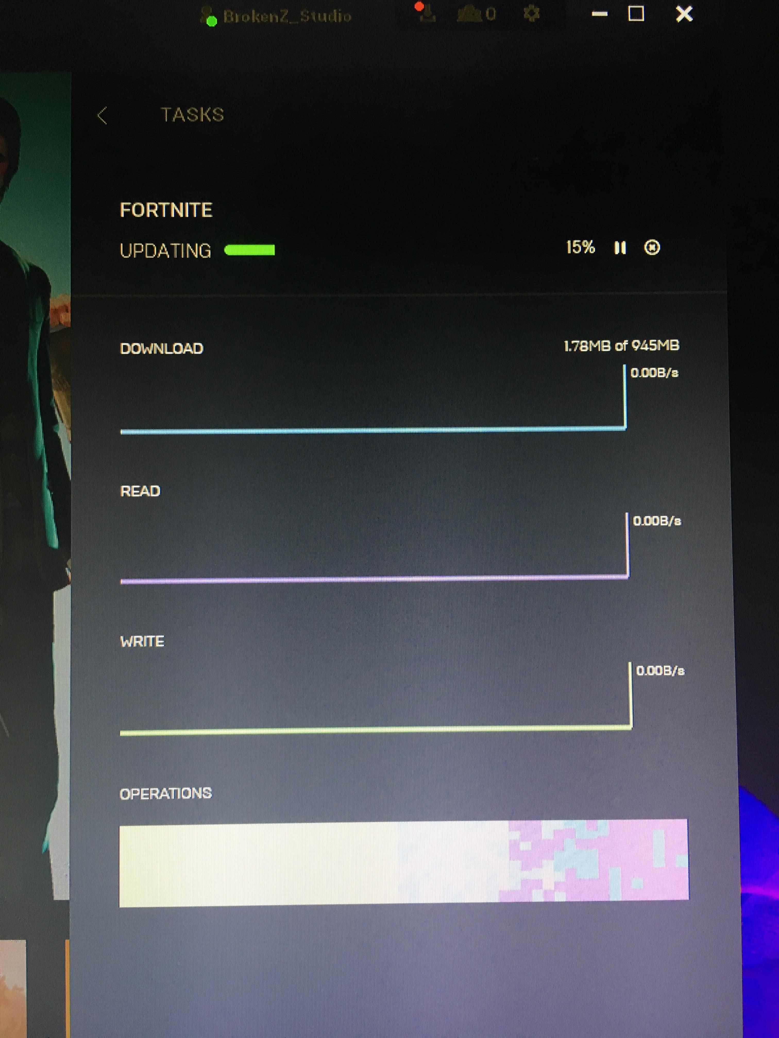 Why my download is stuck at 0b/s whilst my is fully working