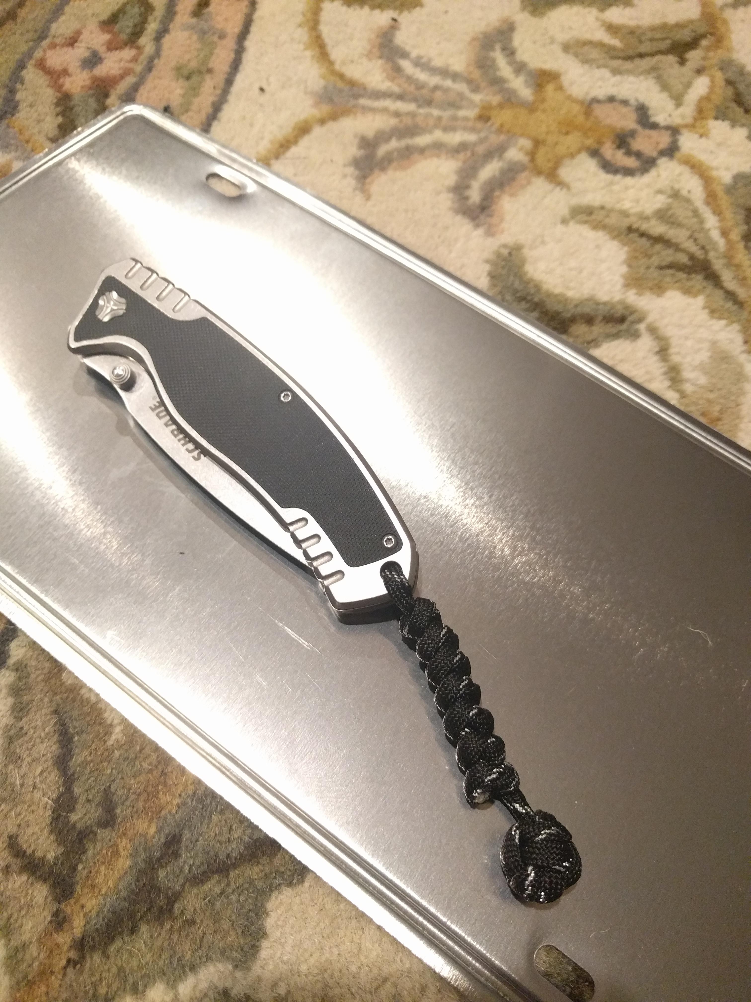 New knife lanyard r/paracord